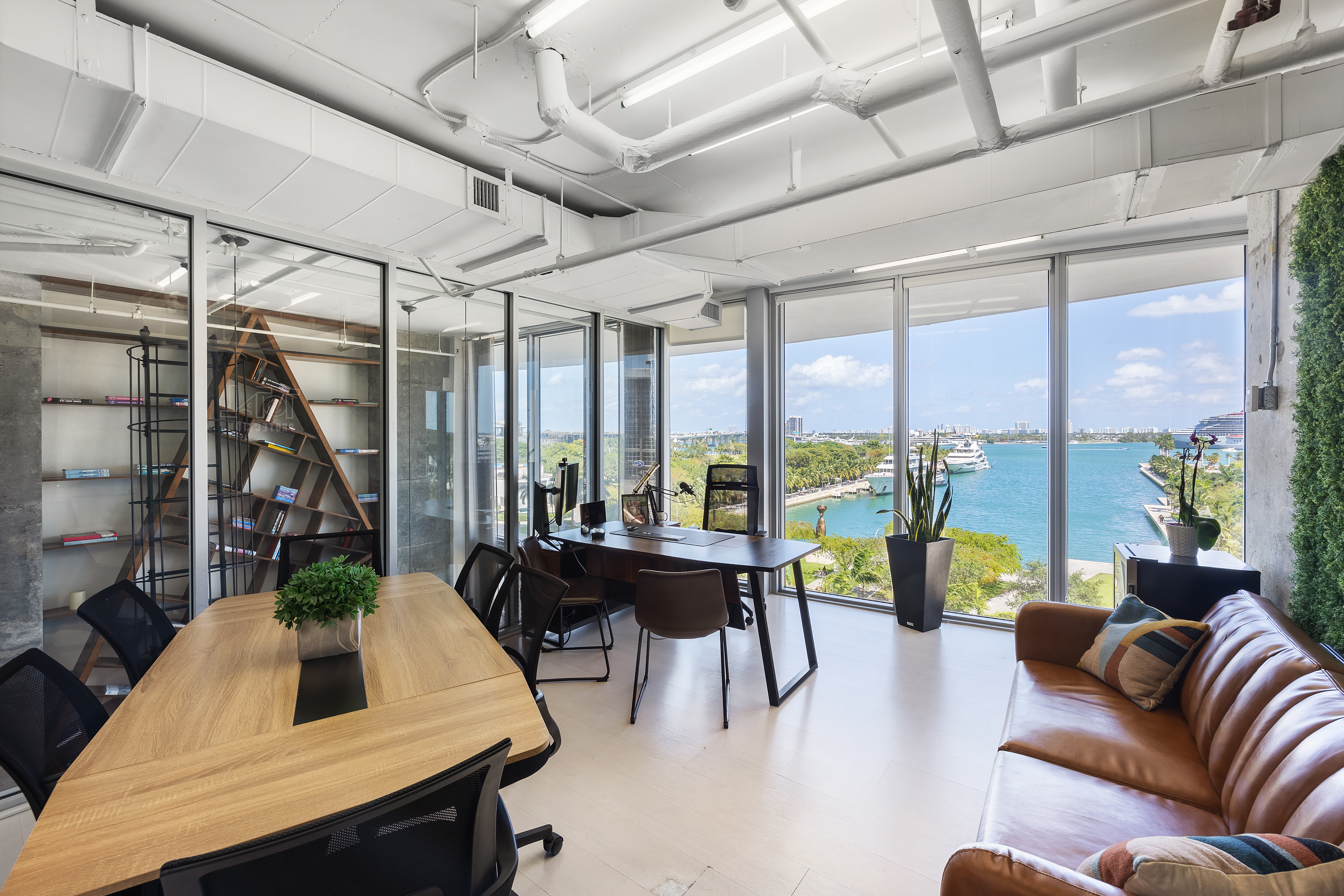 1 Person Coworking Desk