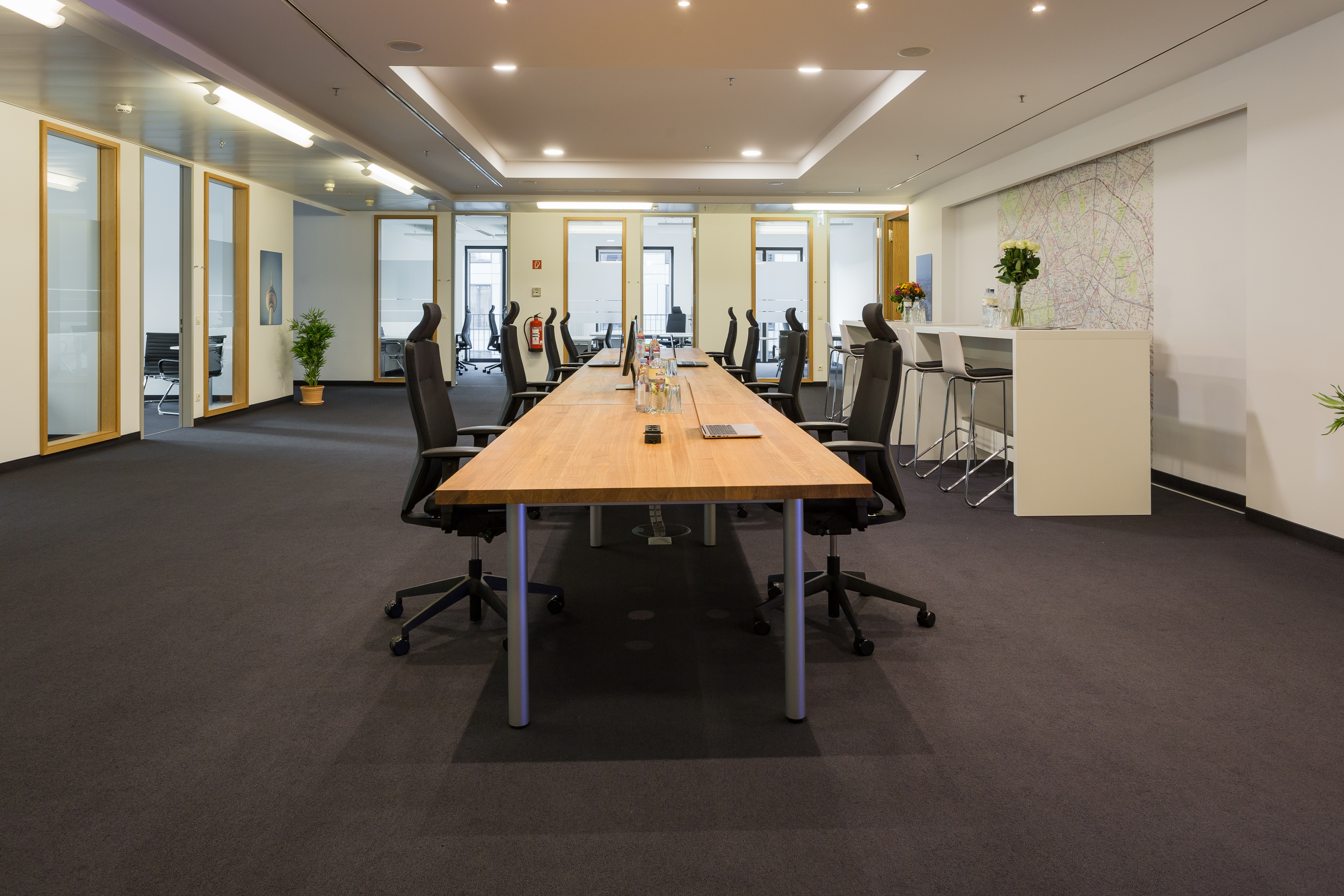 4 Person Coworking Desk