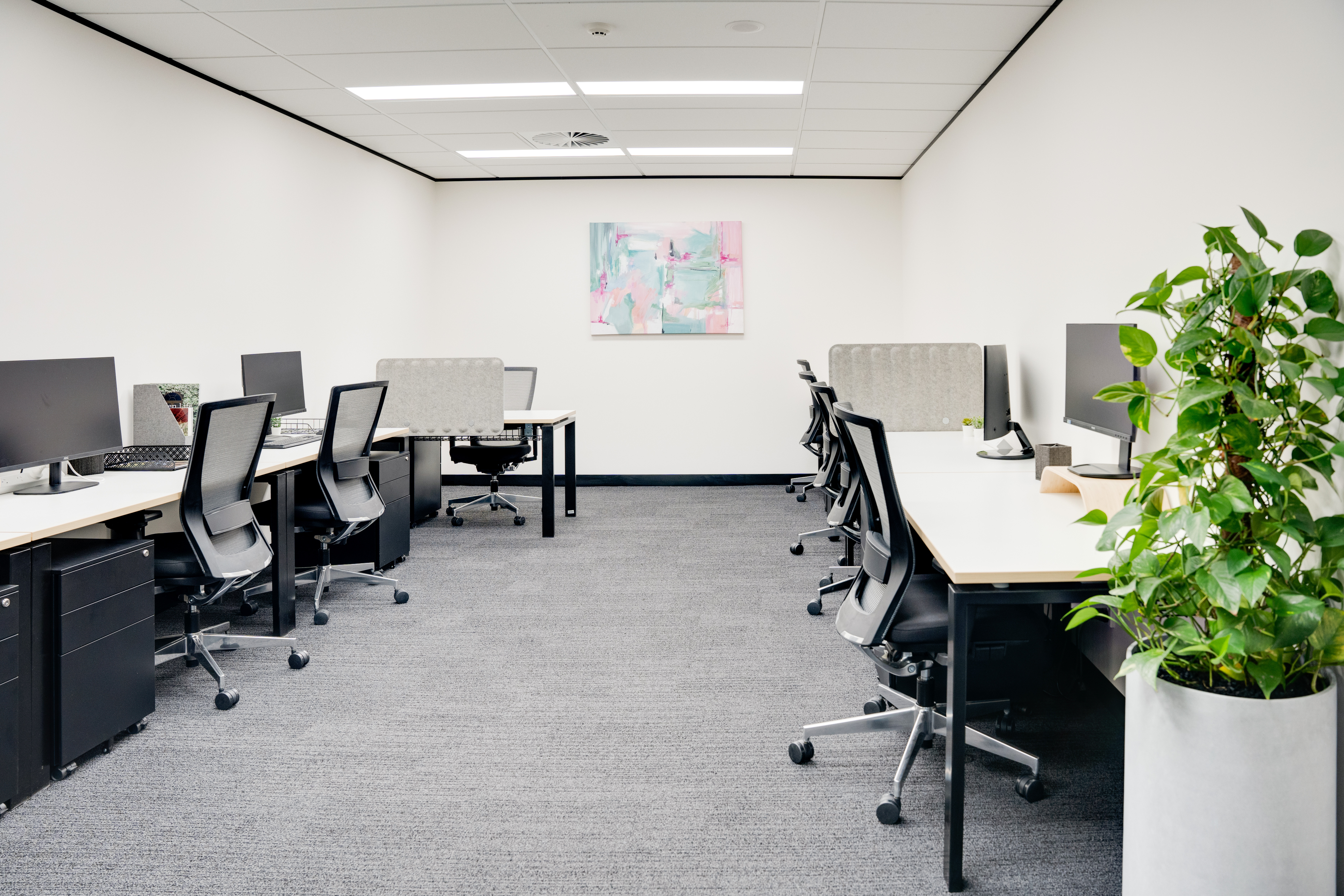 4 Person Private Office