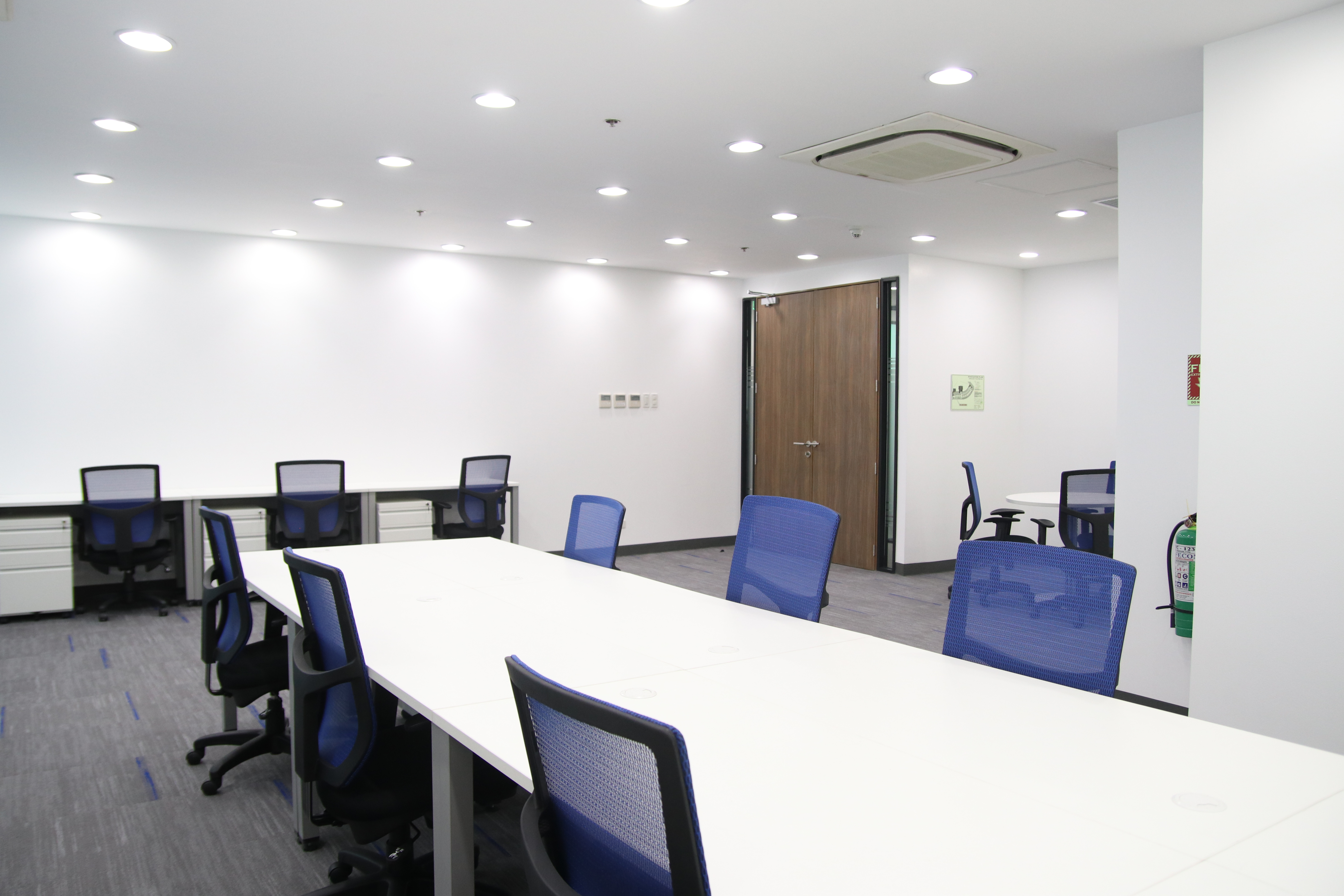 1 Person Virtual Office