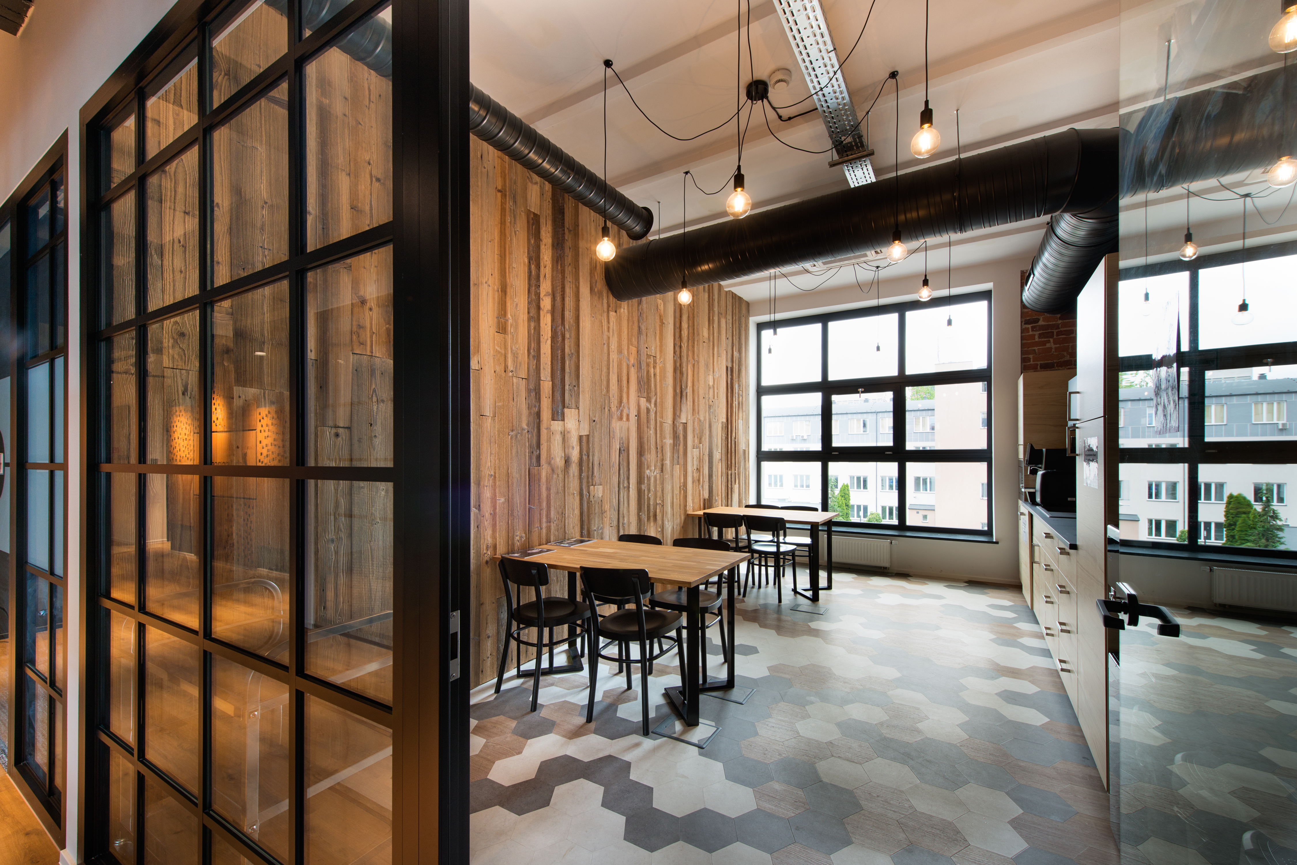 25 Person Private Office