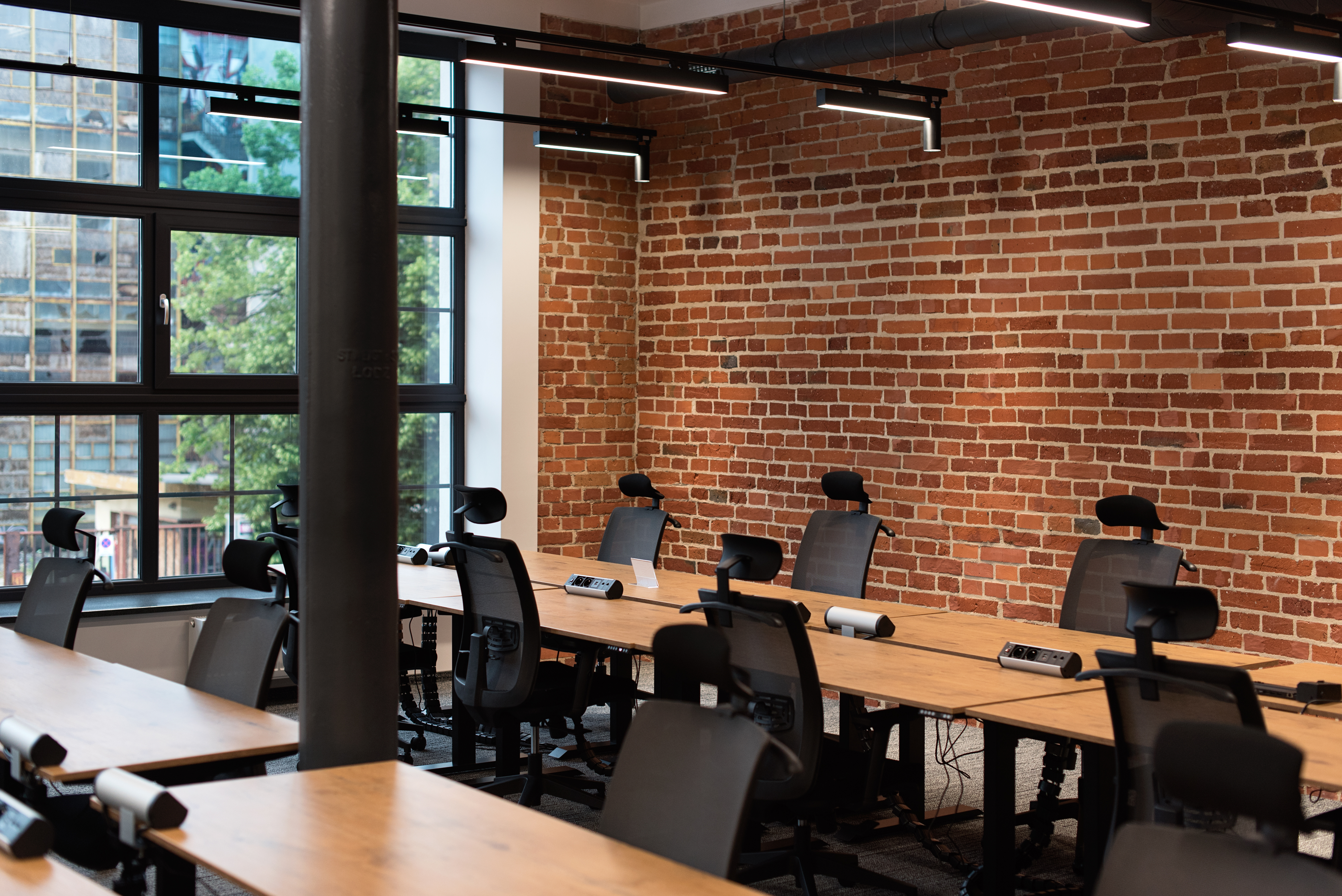 7 Person Private Office