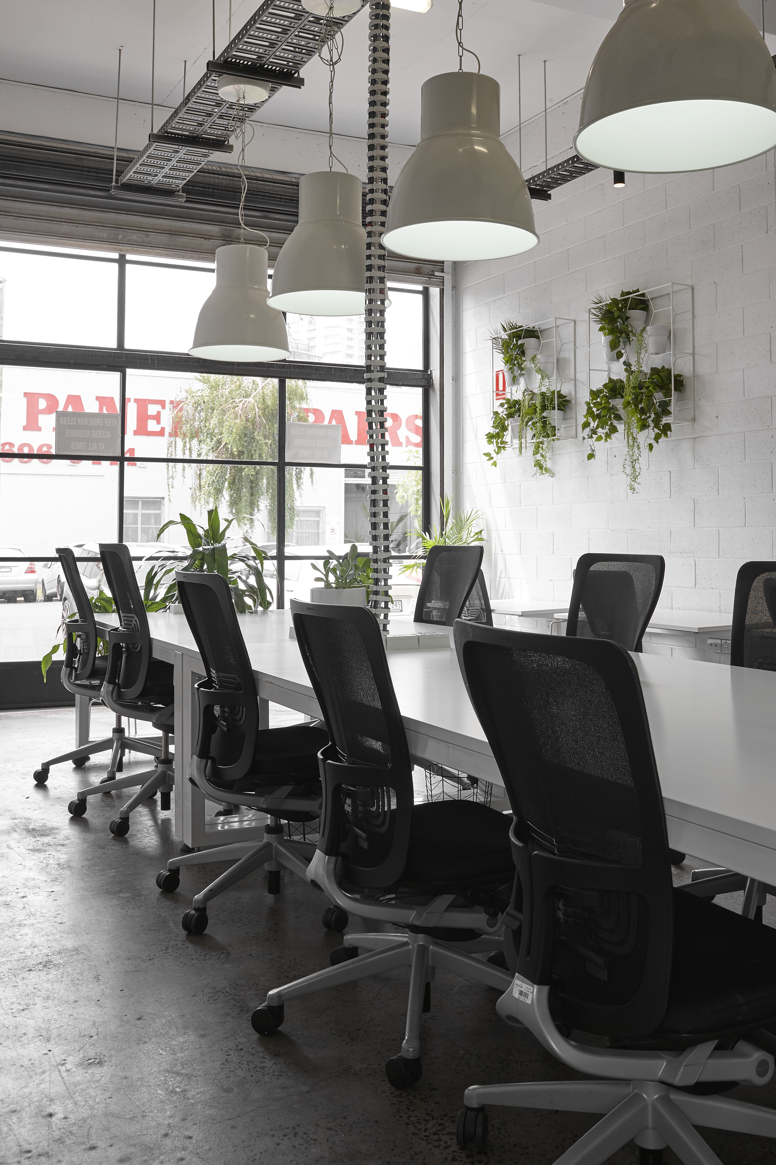 1 Person Coworking Desk