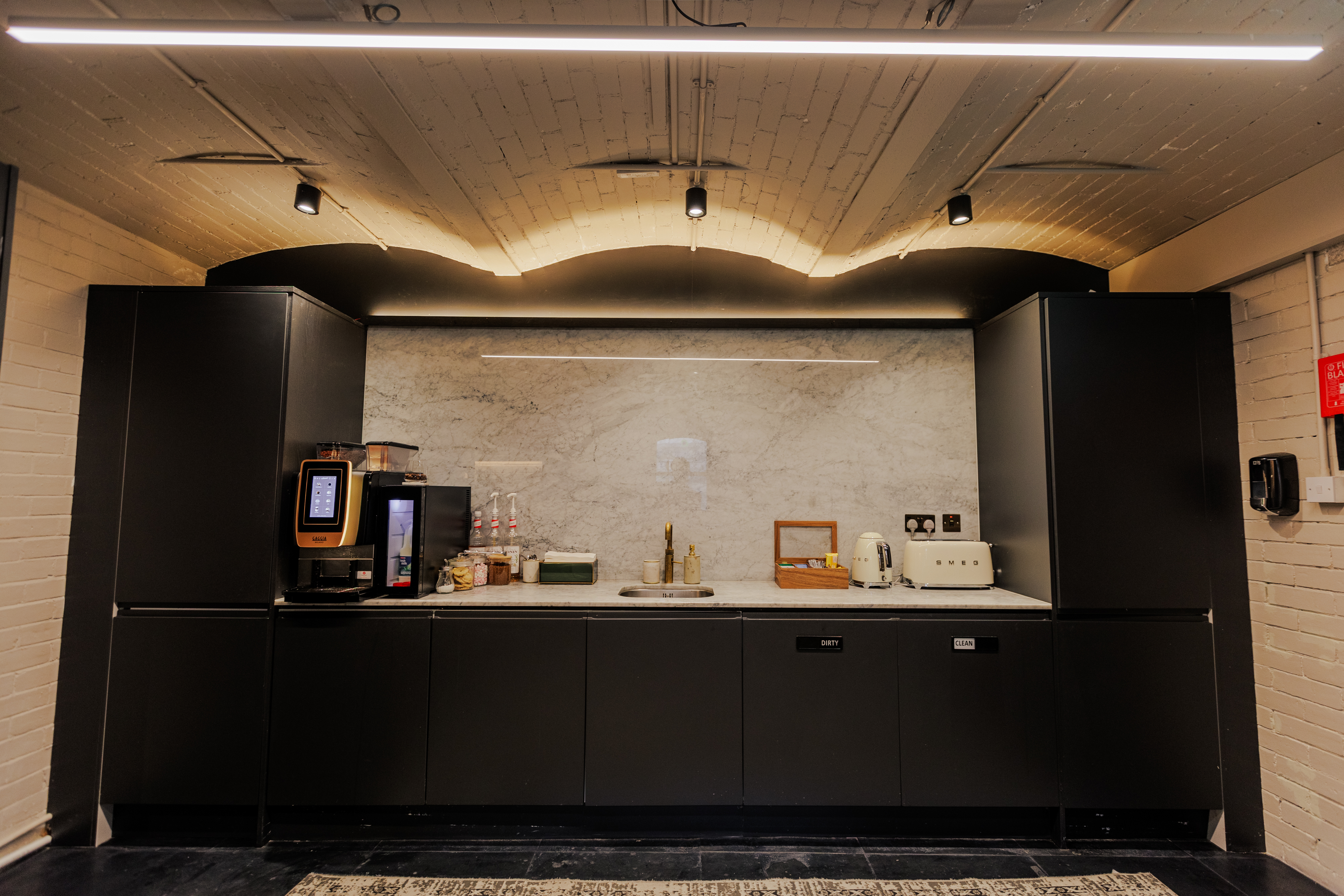 14 Person Private Office