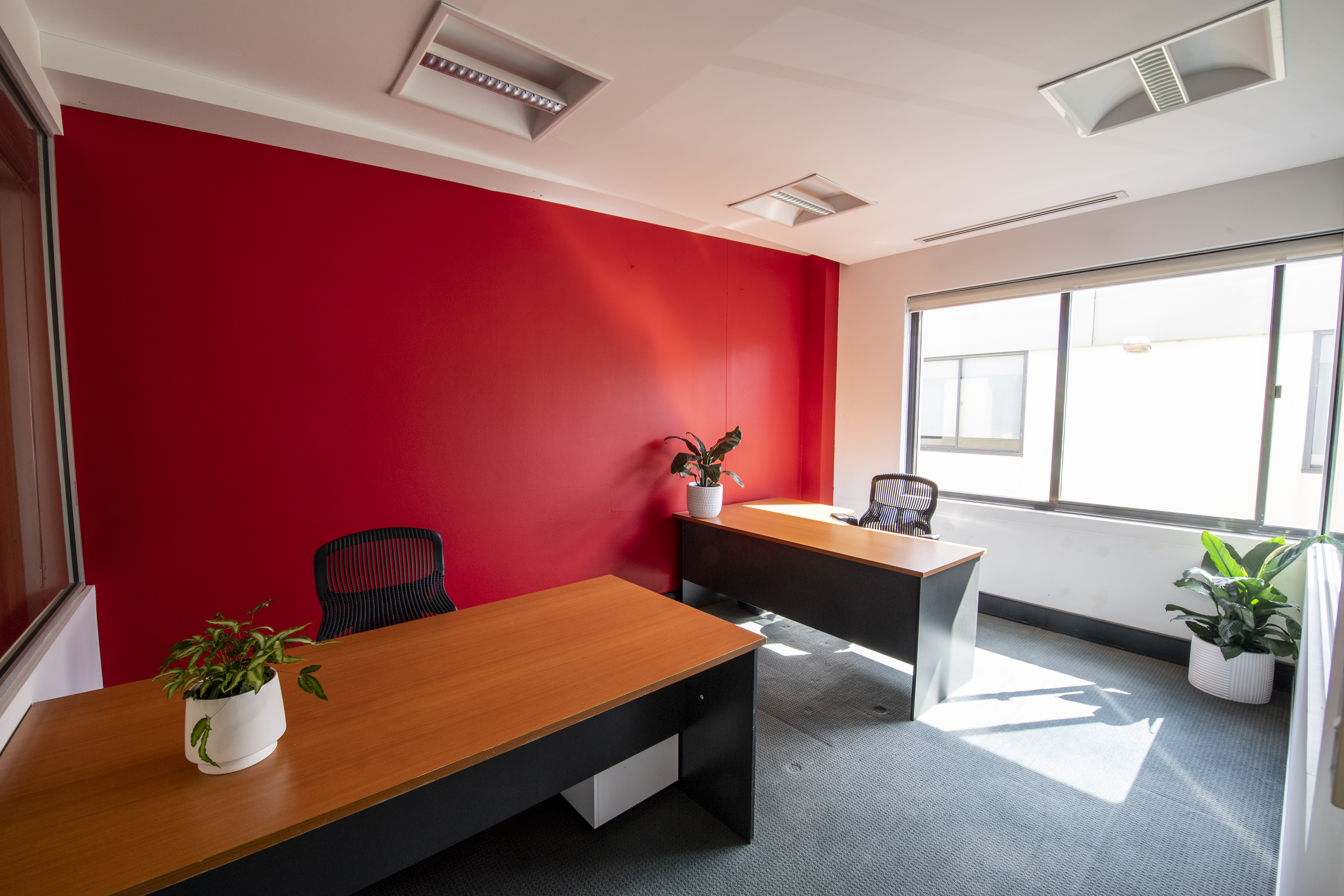 1 Person Private Office