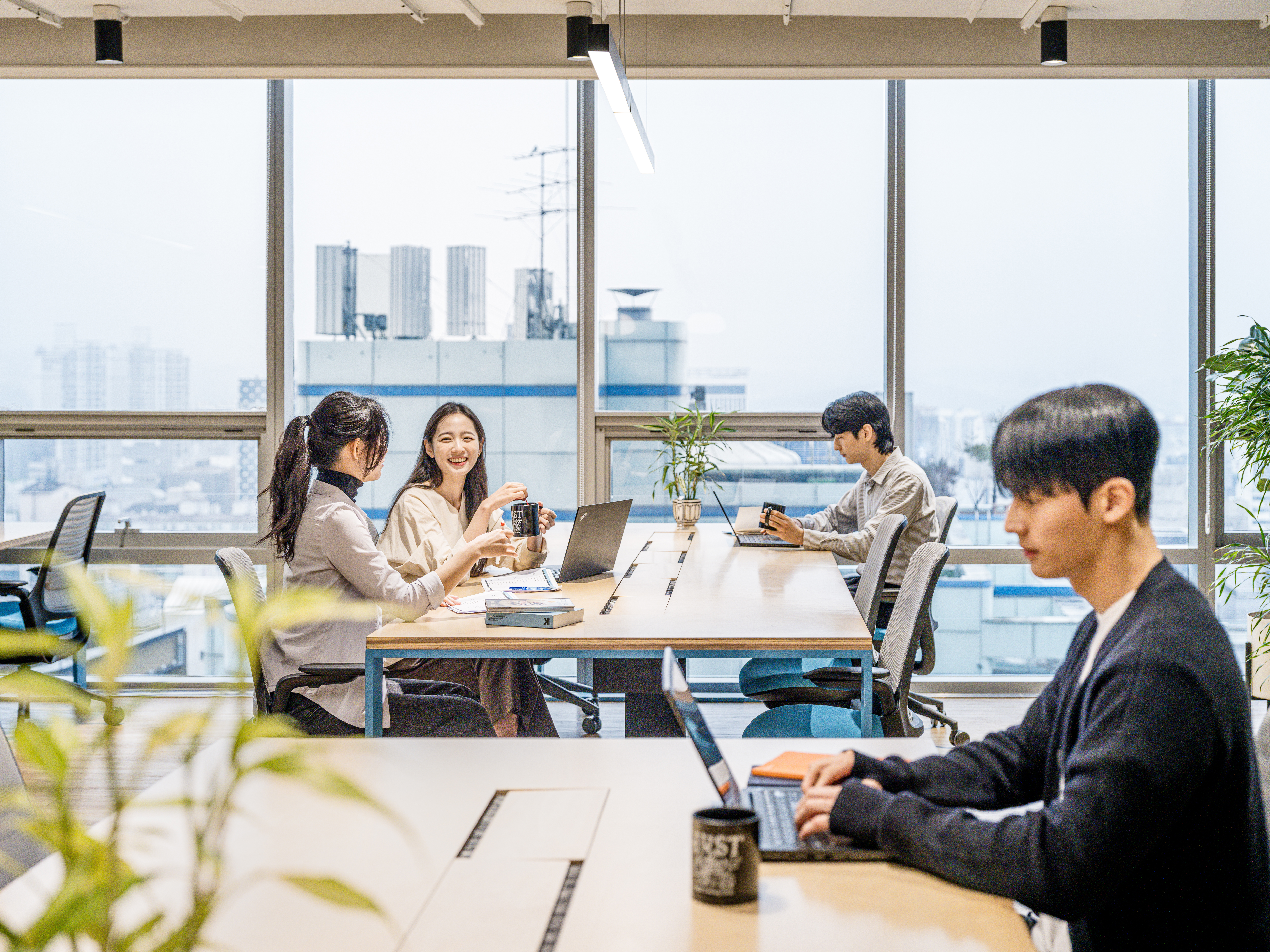 1 Person Coworking Desk
