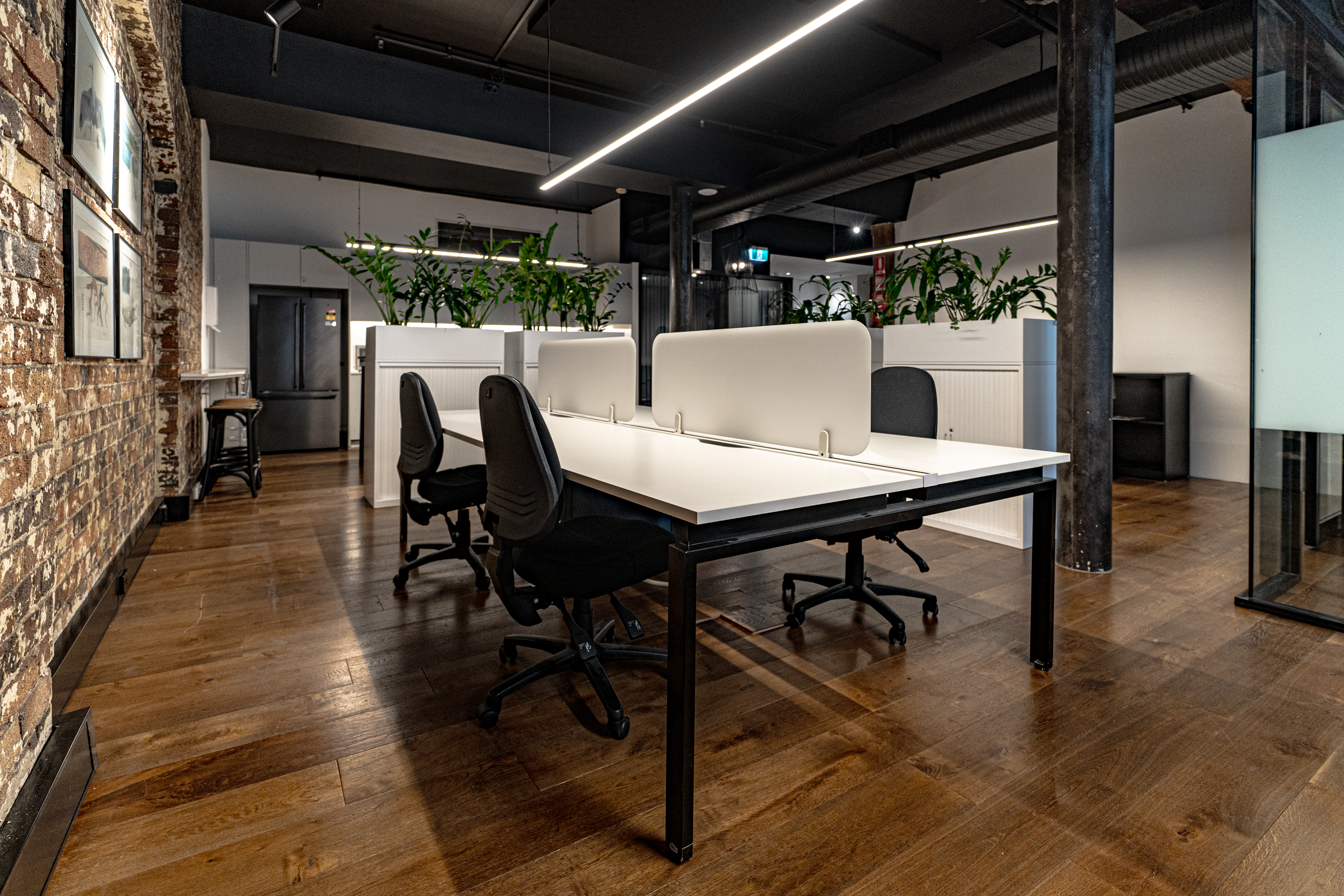 8 Person Shared Office