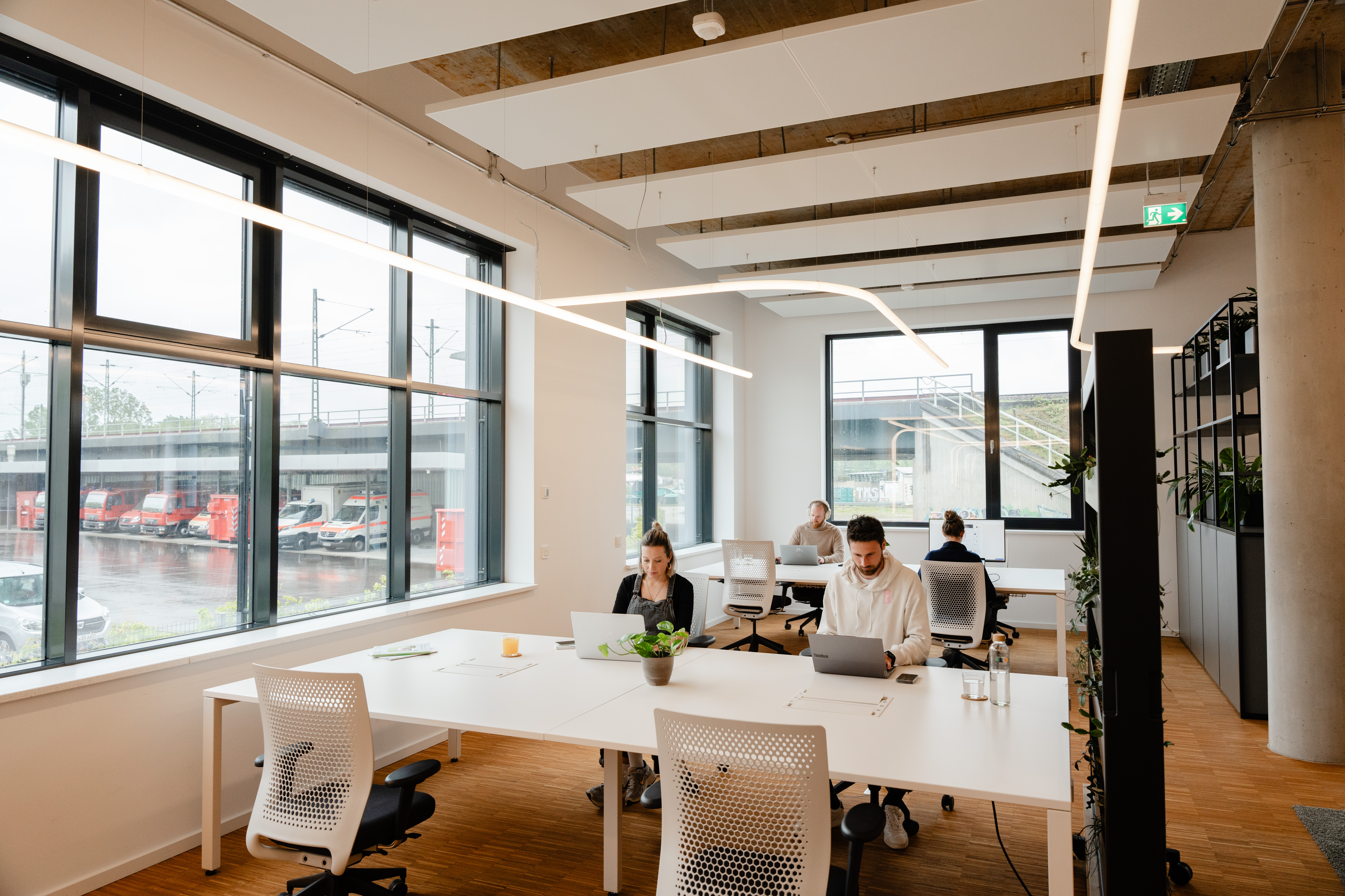 1 Person Coworking Desk