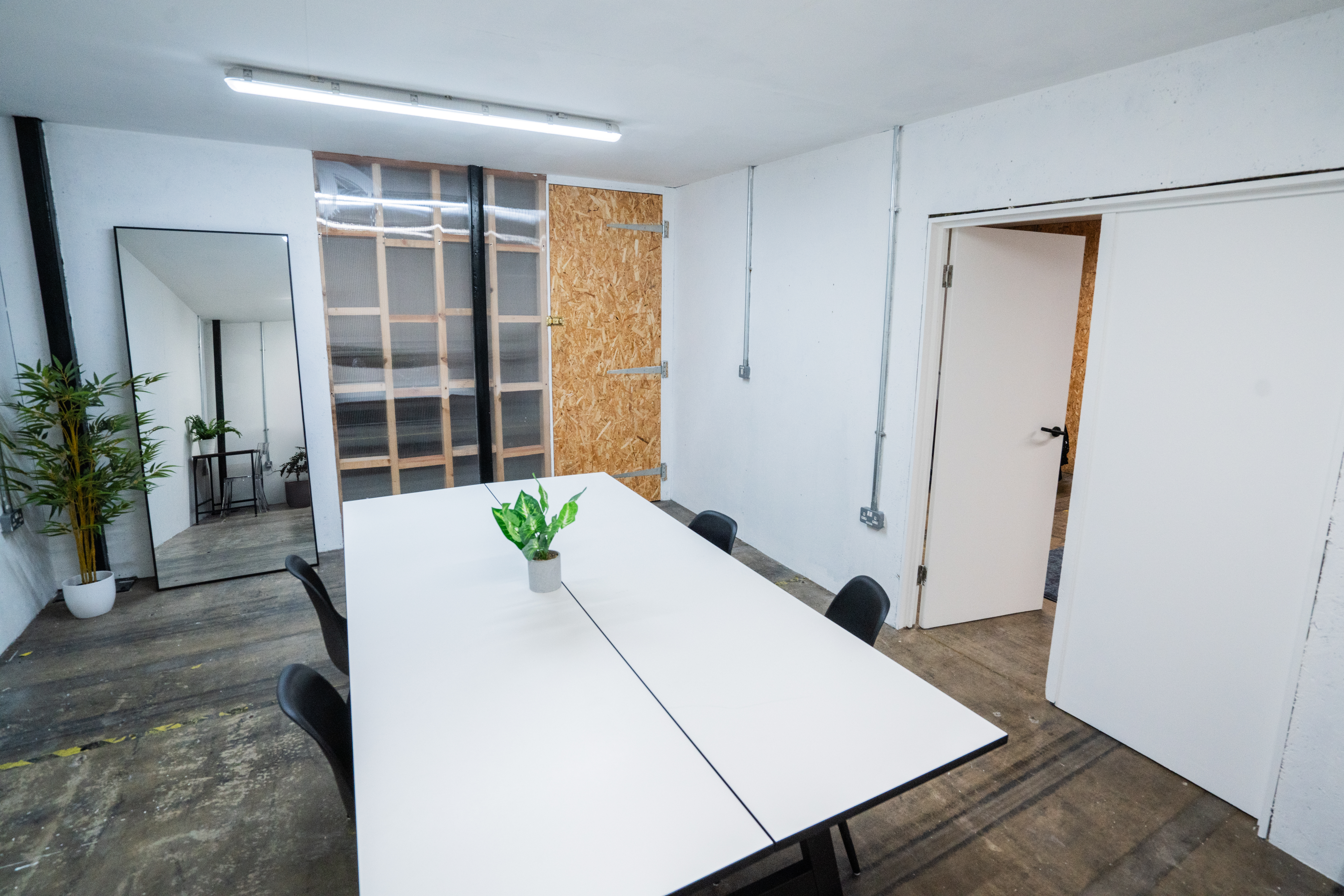 5 Person Private Office