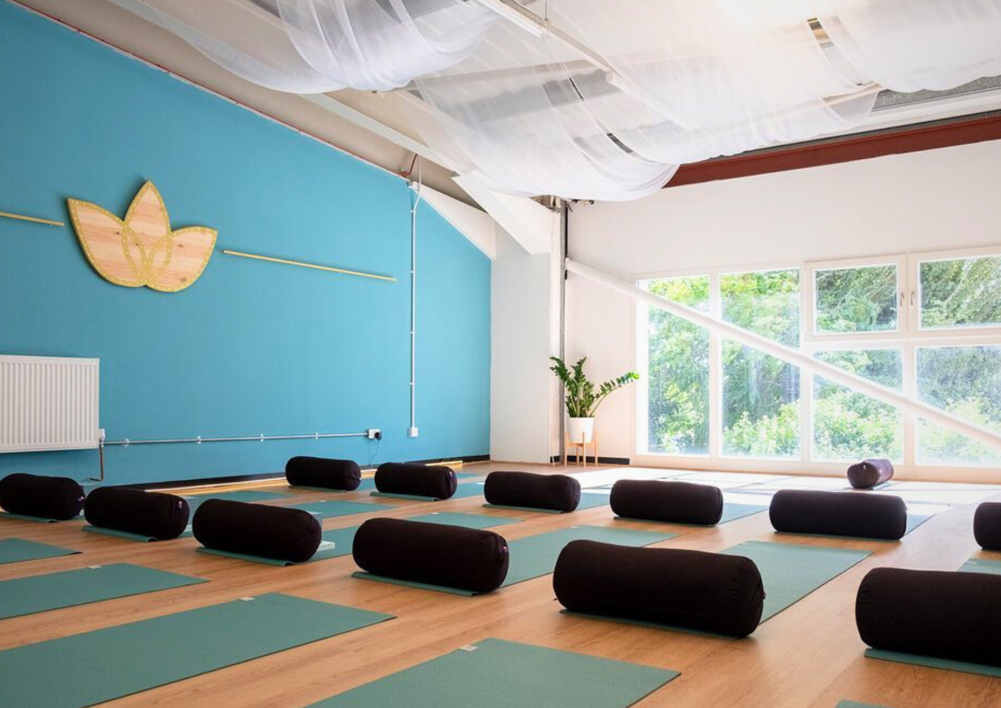 40 Person Private Office