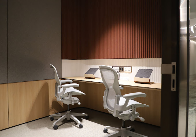 12 Person Private Office