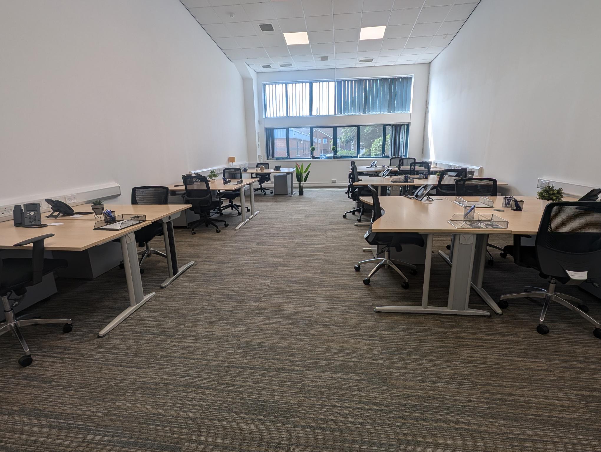 3 Person Coworking Desk