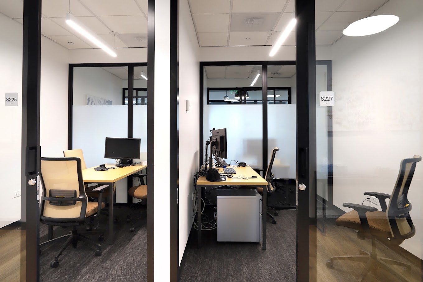 3 Person Coworking Desk