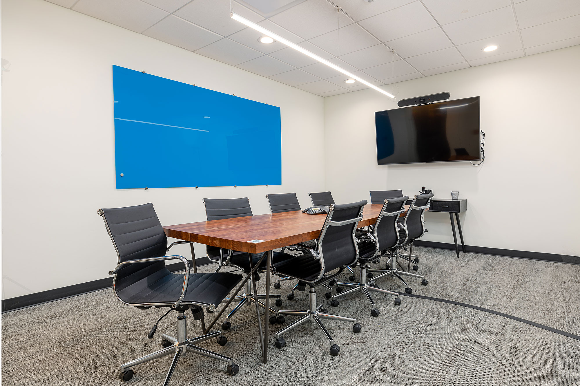 8 Person Private Office