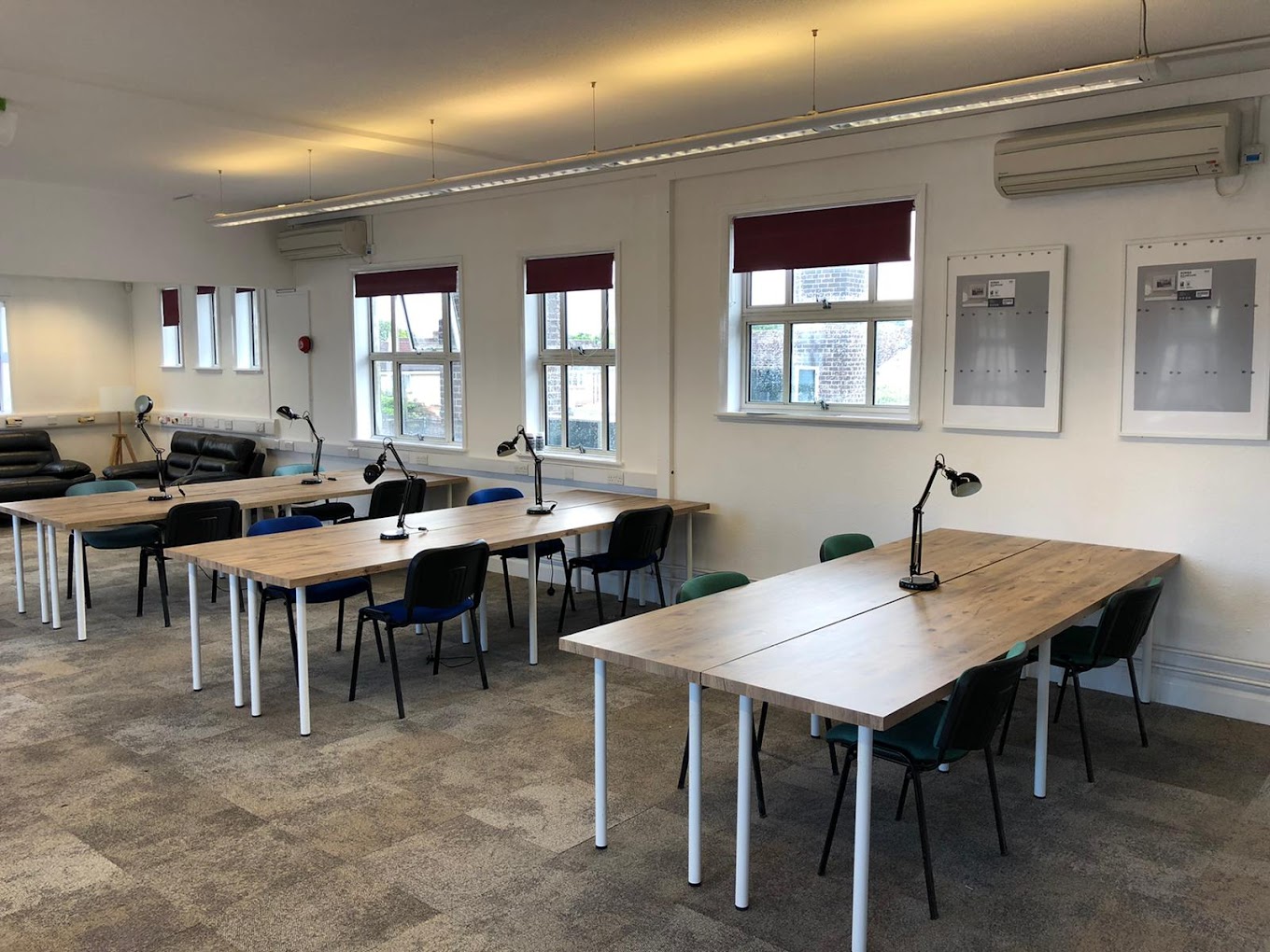 1 Person Coworking Desk