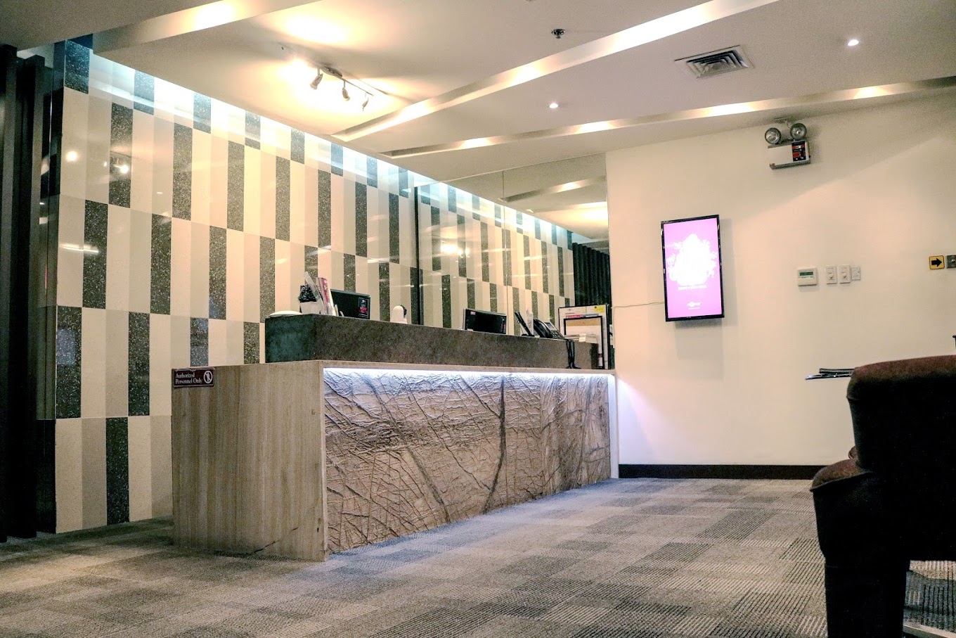 1 Person Virtual Office