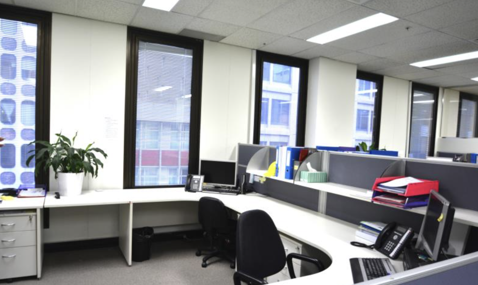 1 Person Private Office