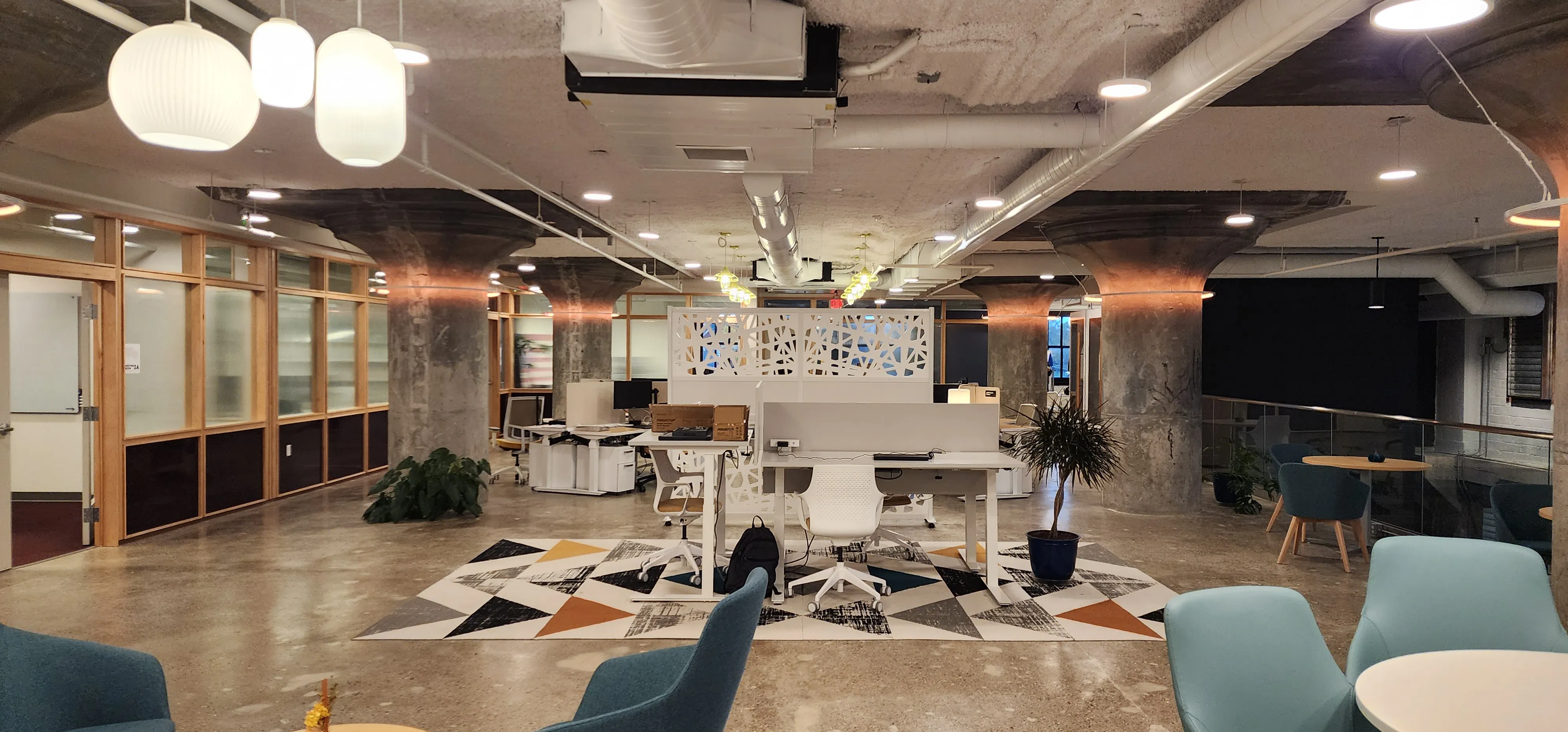 5 Person Coworking Space at 2937 E Grand Blvd, Detroit | Office Hub