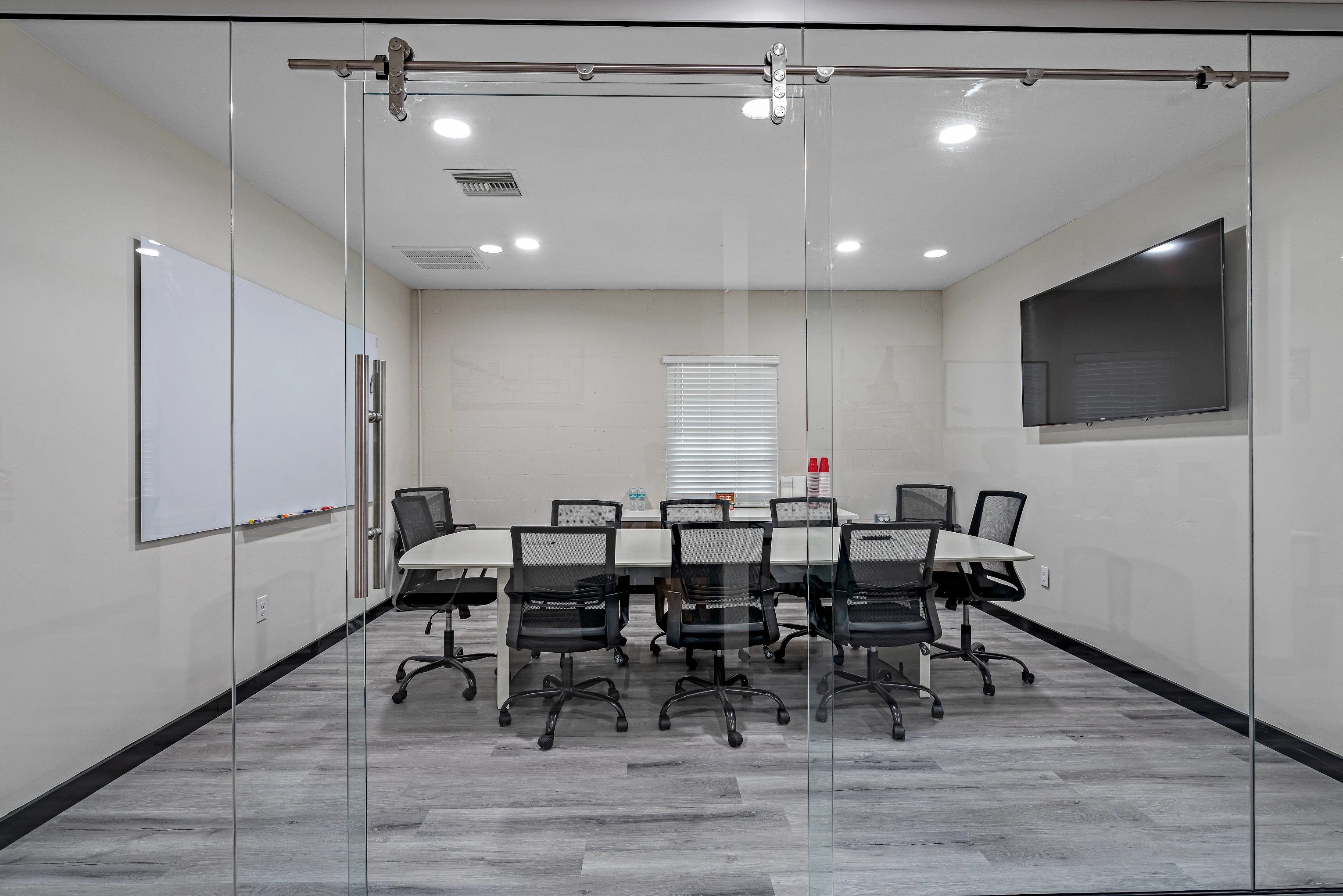 3 Person Coworking Desk