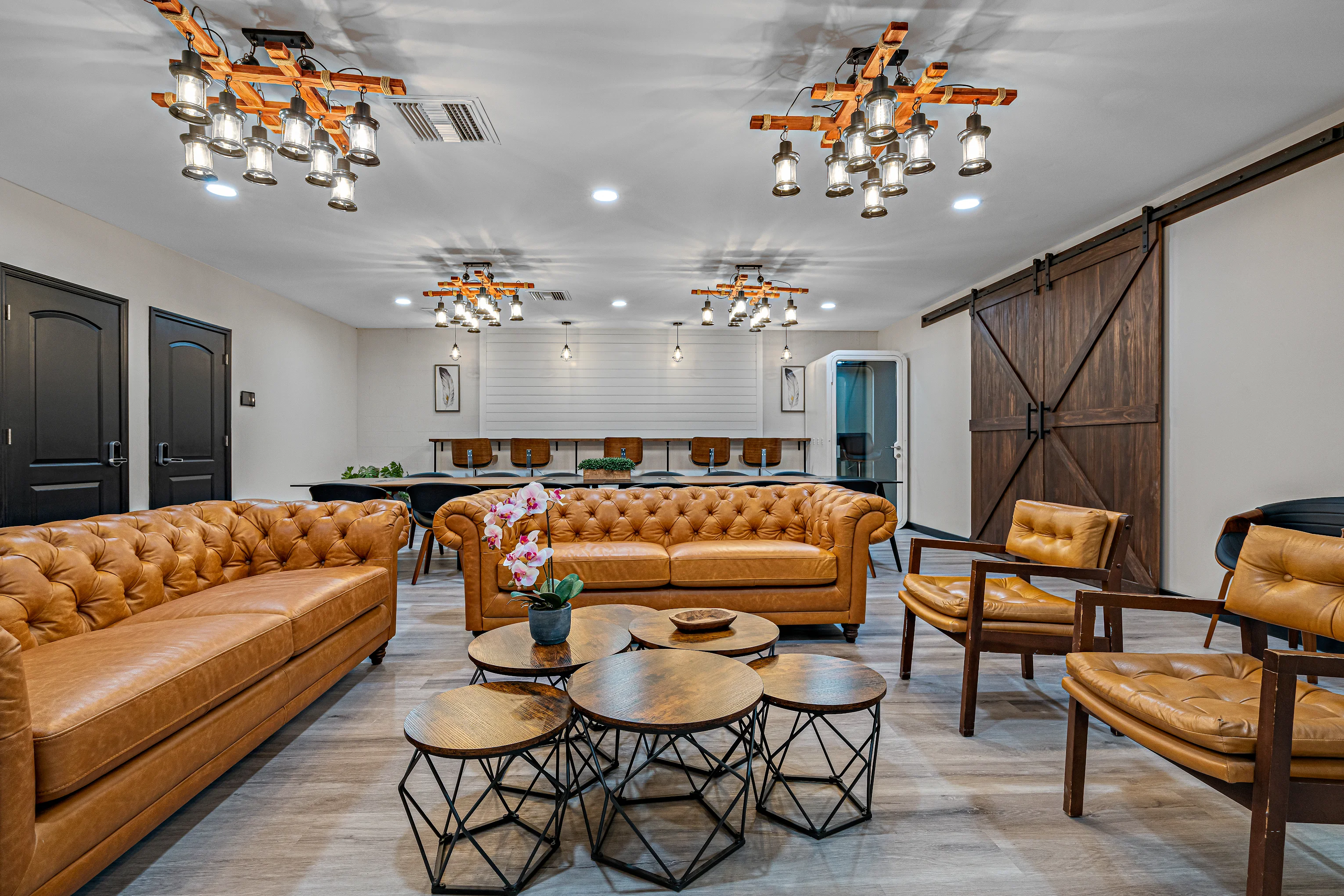 4 Person Coworking Desk