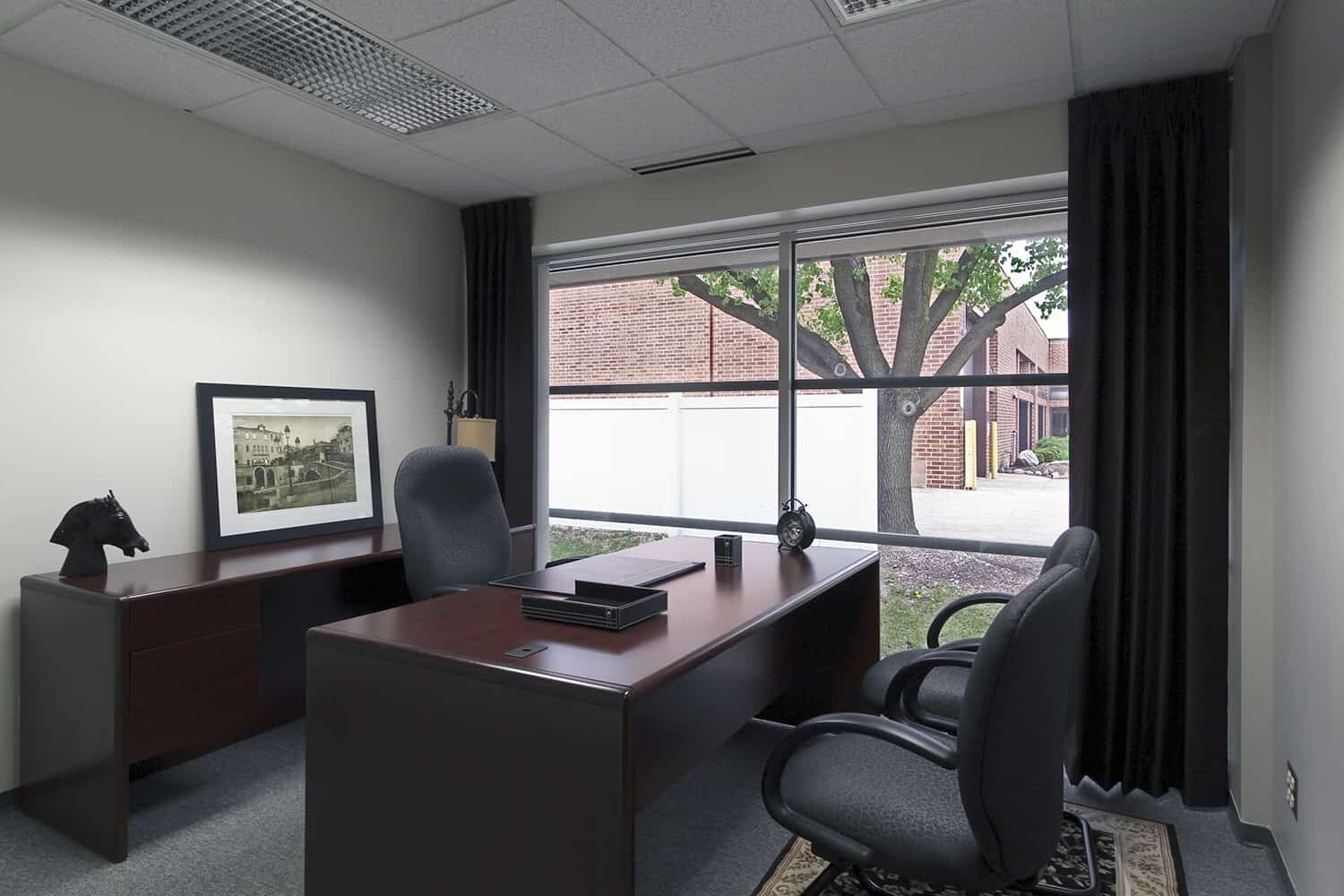 4 Person Private Office