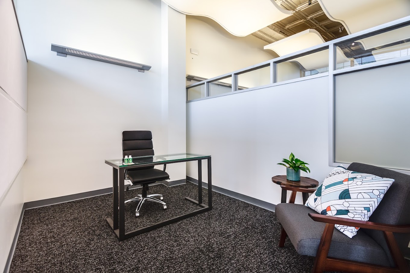 1 Person Virtual Office at 1033 South Blvd, Oak Park | Office Hub