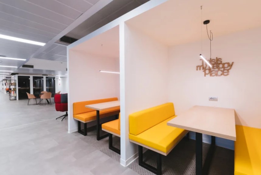 15 Person Private Office