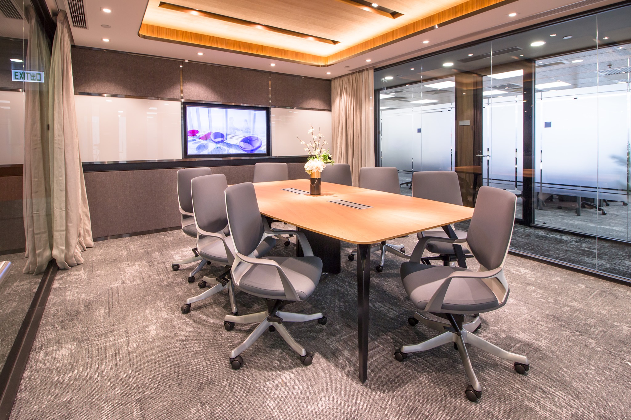 4 Person Private Office