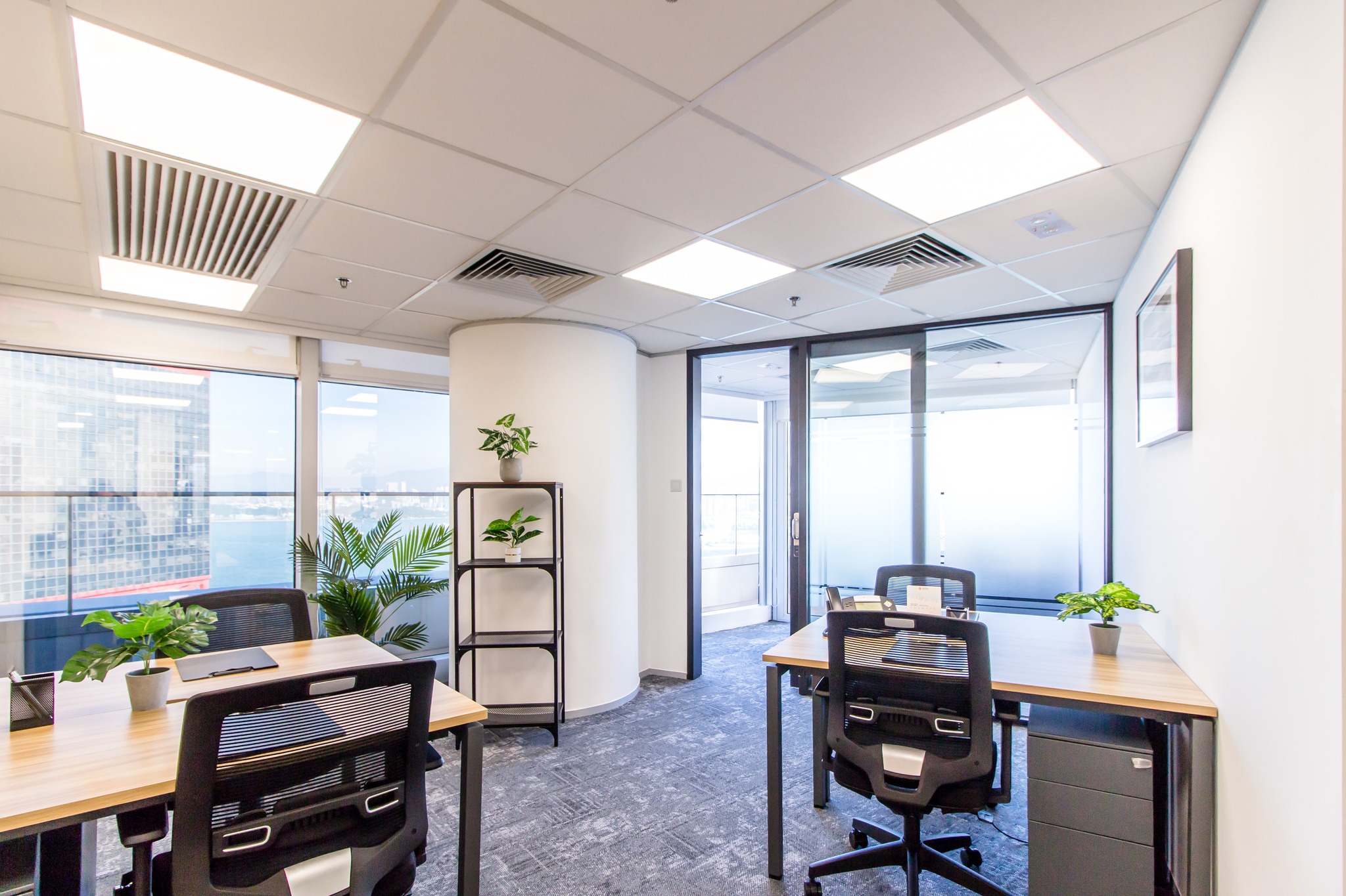 10 Person Private Office