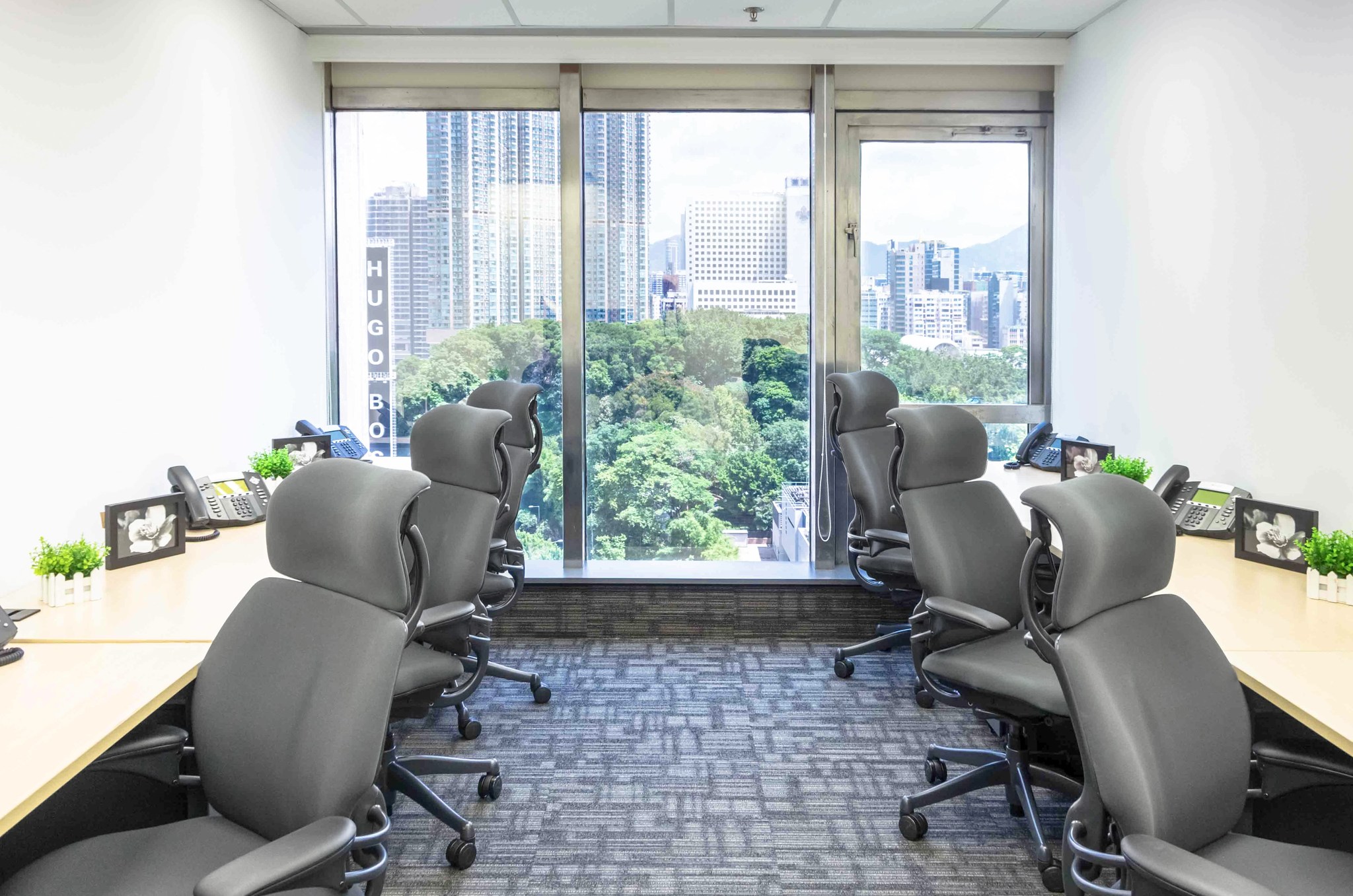 1 Person Private Office