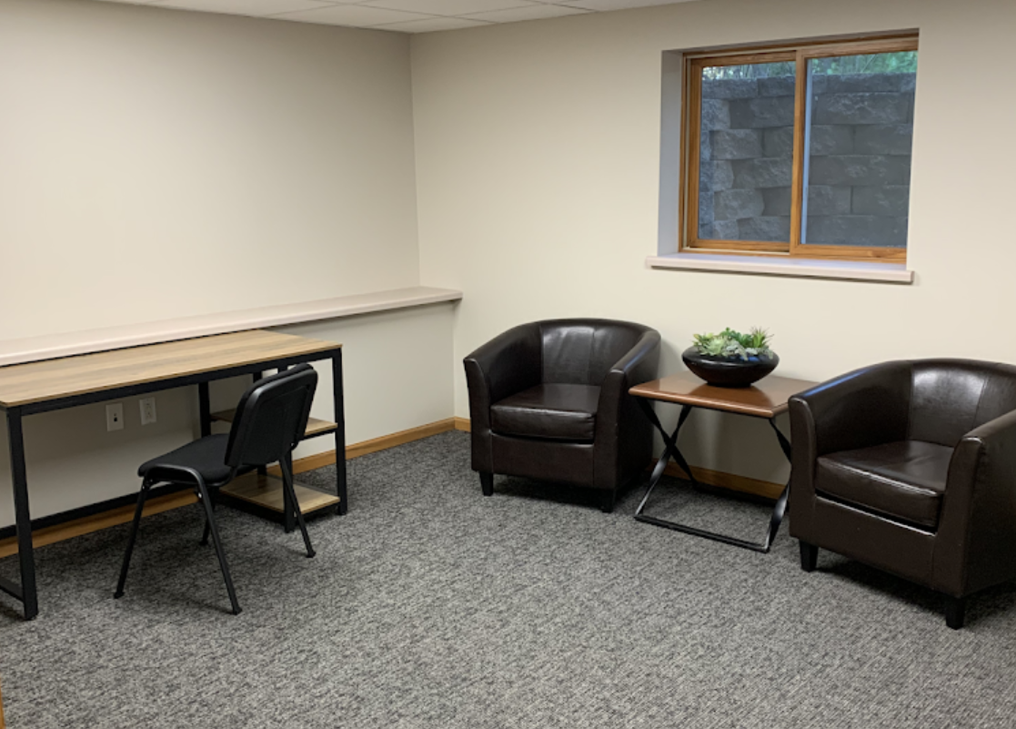 4 Person Coworking Space at 2560 E Main St, Reedsburg | Office Hub