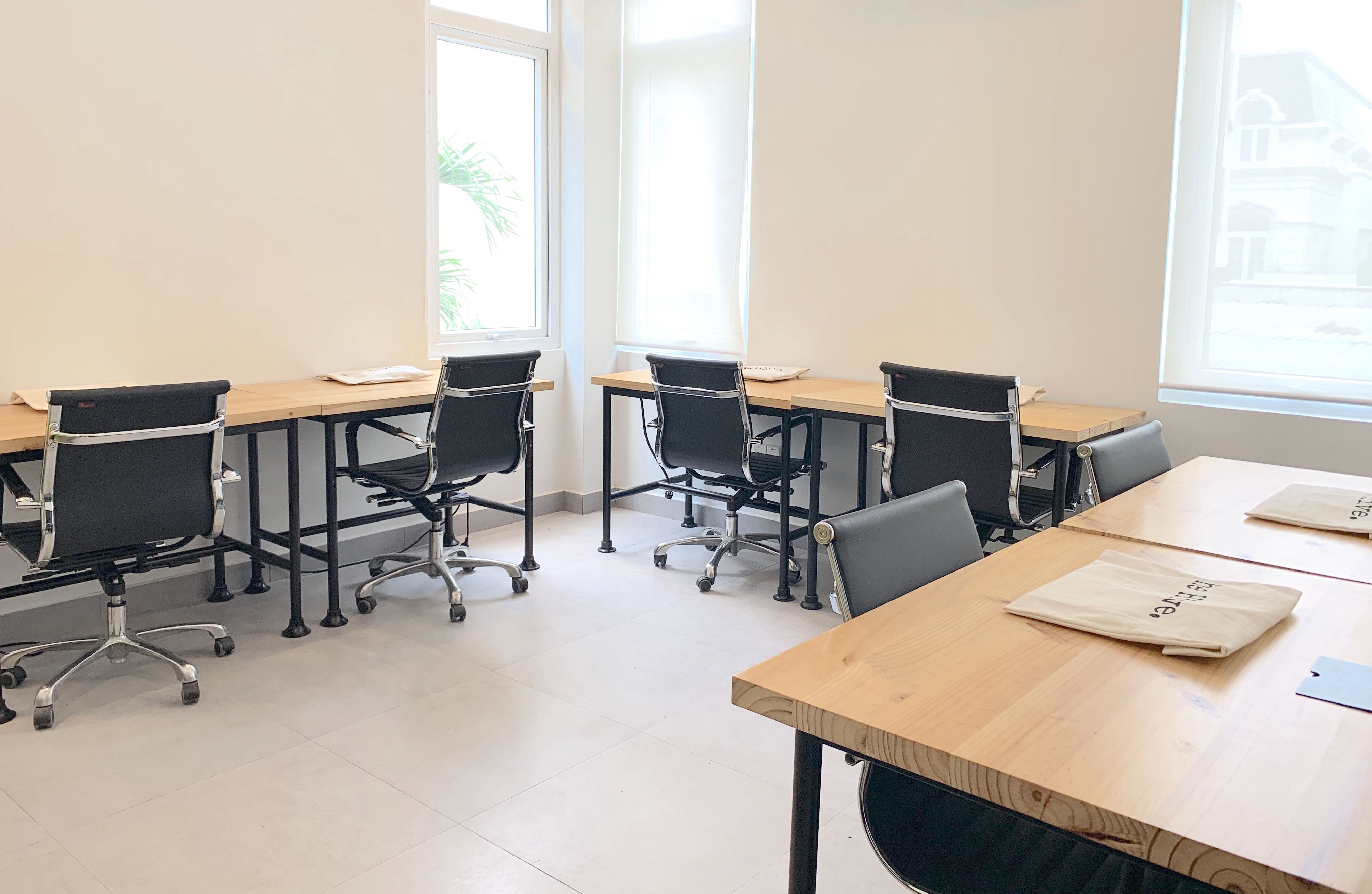 4 Person Private Office