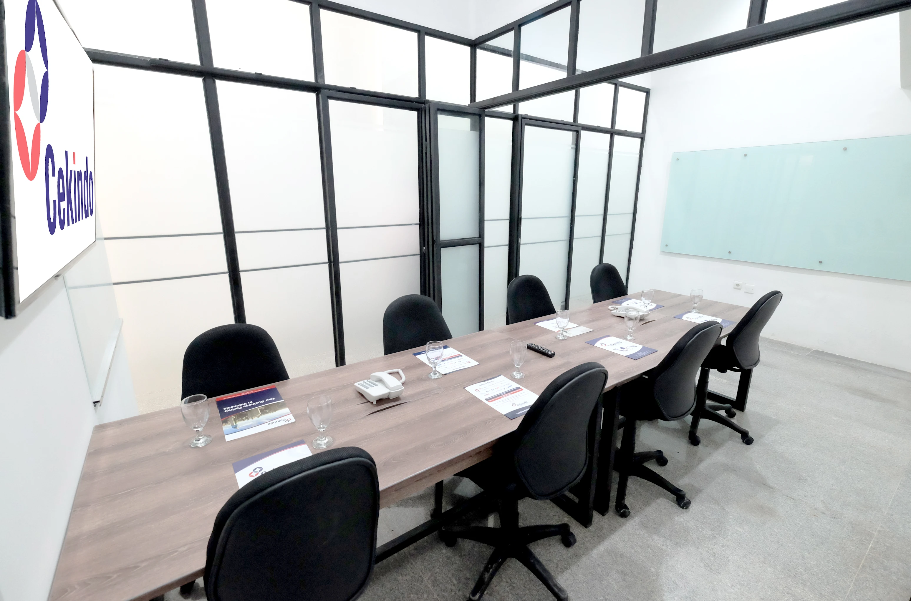 2 Person Private Office at Jalan Majapahit Gemah Pedurungan, Semarang ...