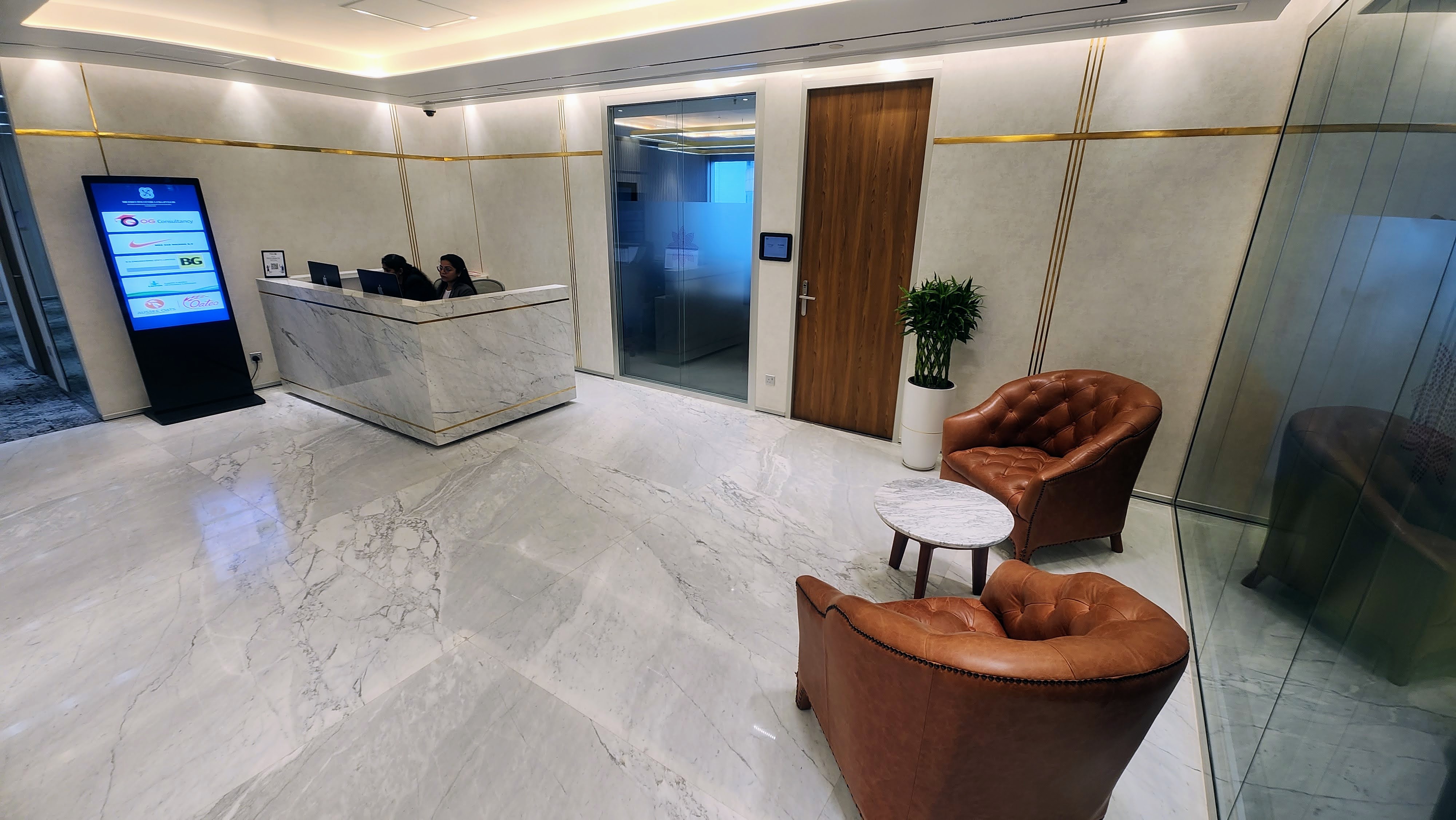 10 Person Private Office