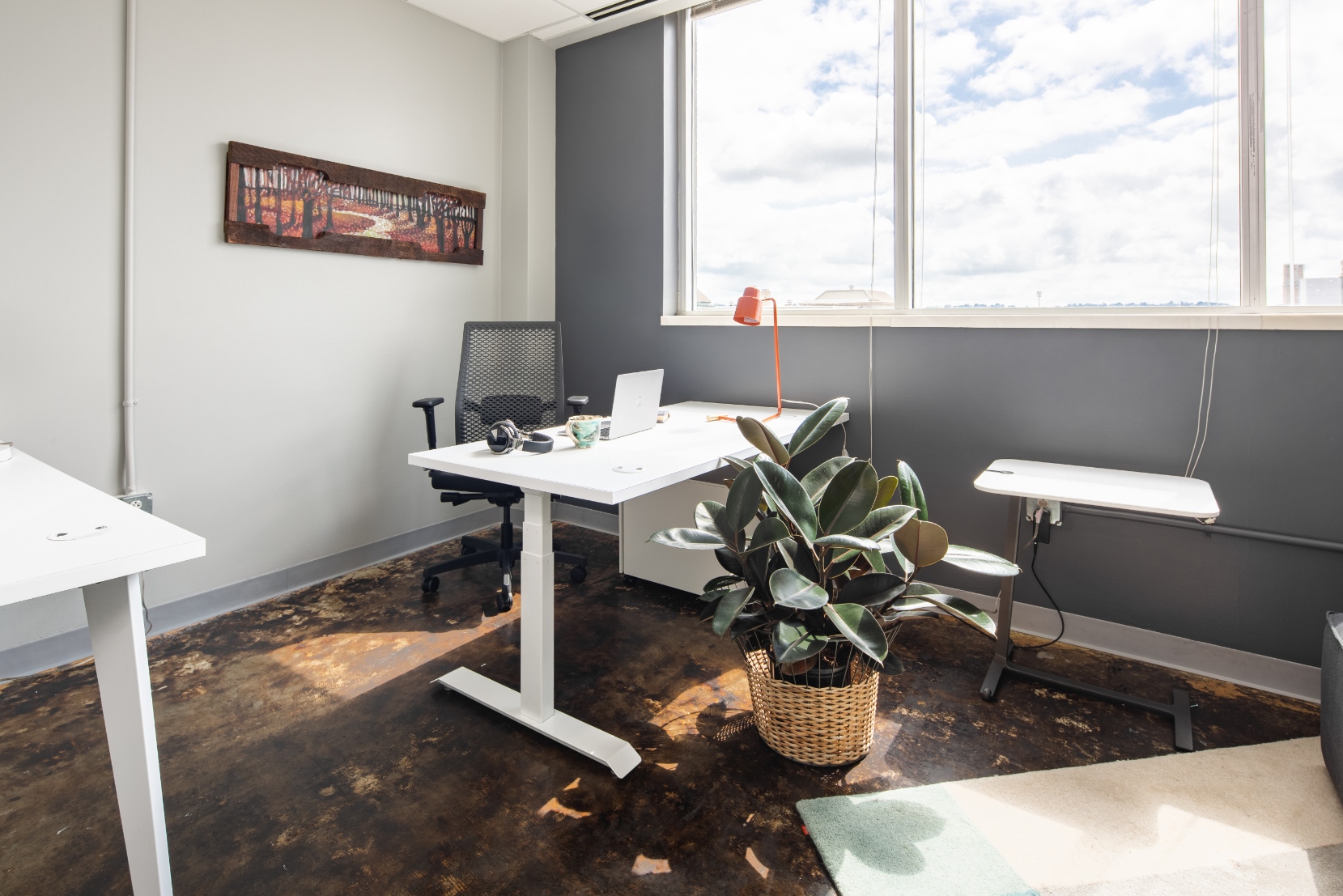 1 Person Coworking Desk