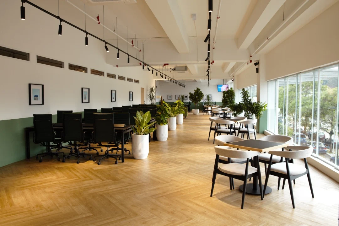 1 Person Coworking Desk