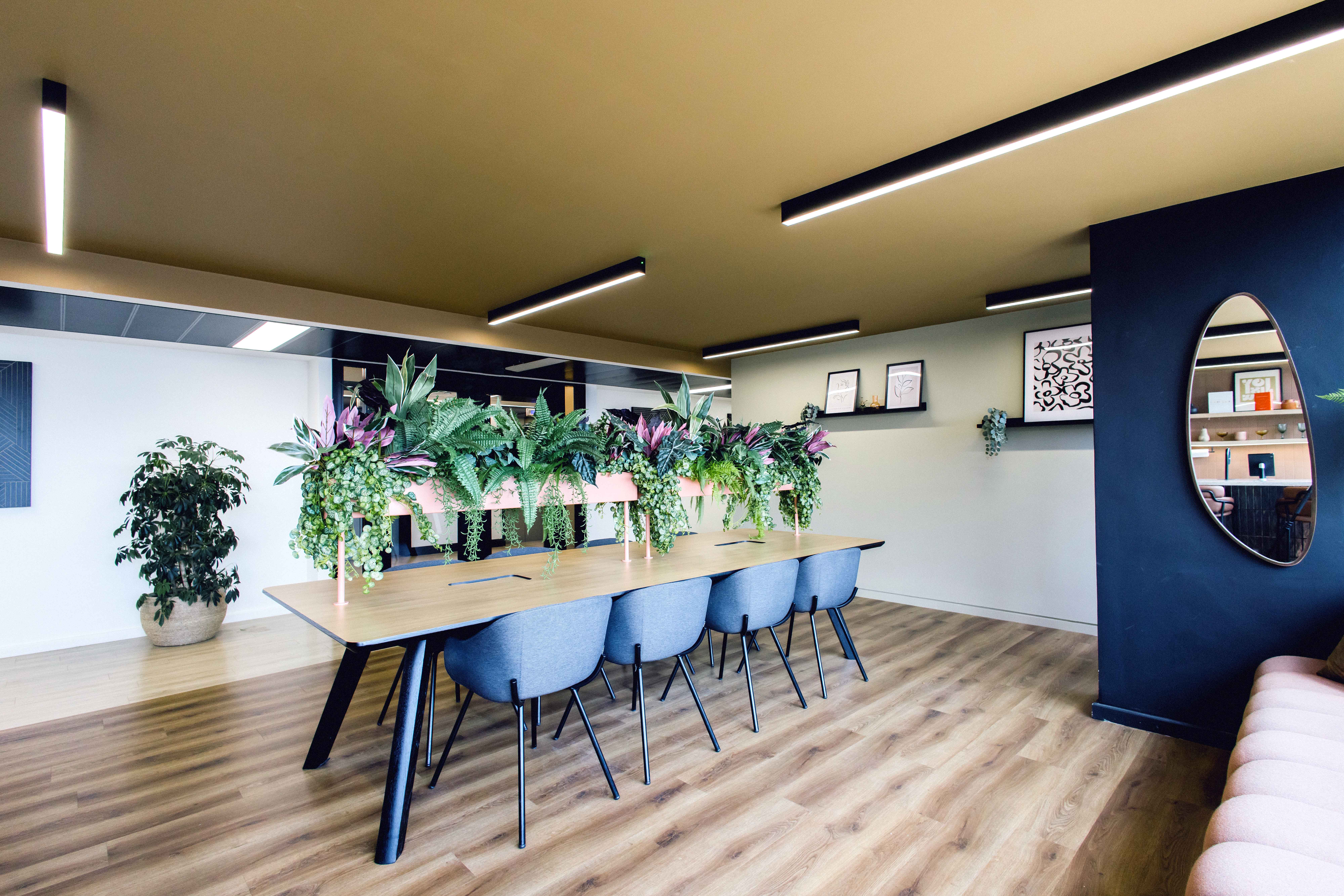 7 Person Private Office