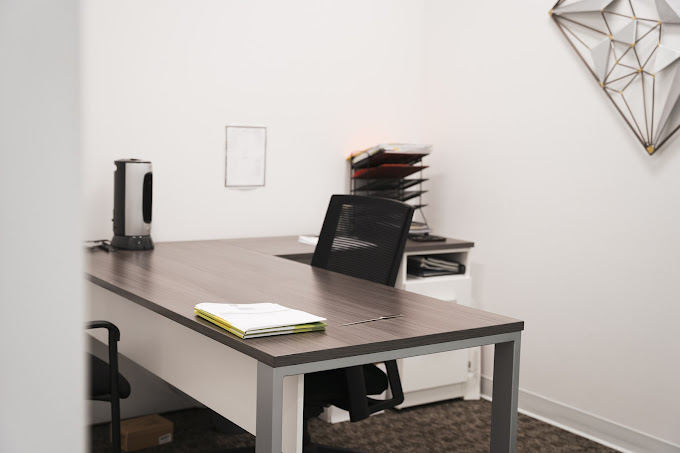 1 Person Coworking Desk