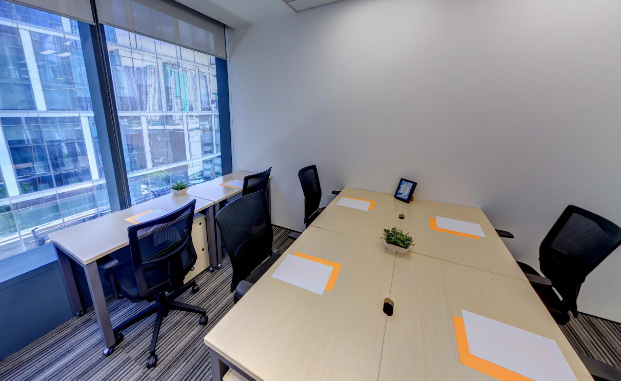 35 Person Private Office