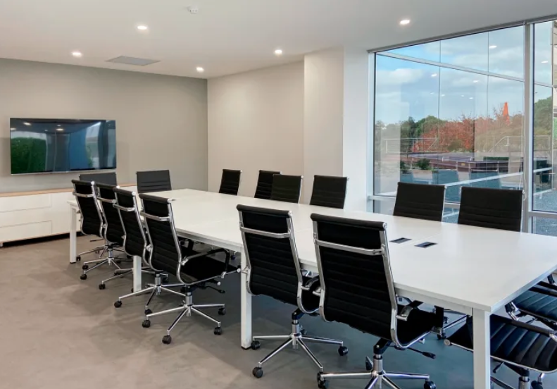 4 Person Private Office