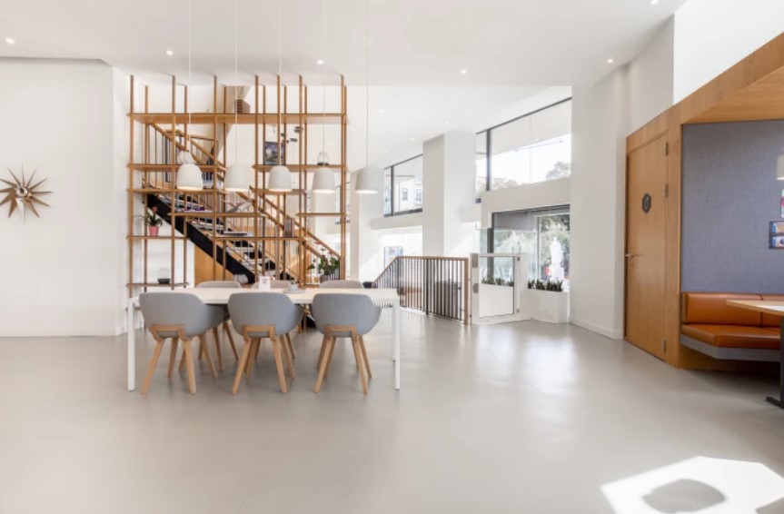 1 Person Coworking Desk