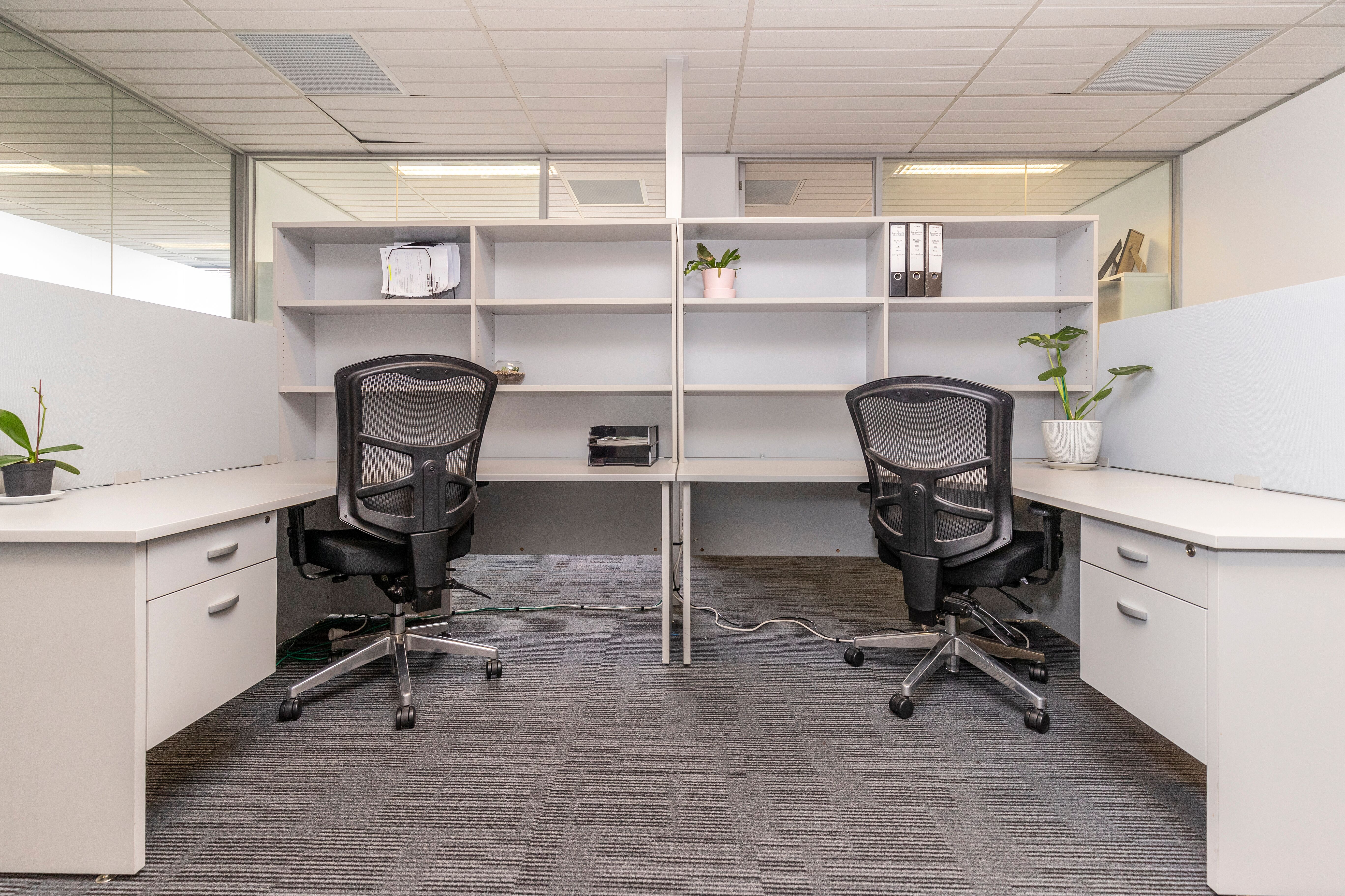 1 Person Coworking Desk