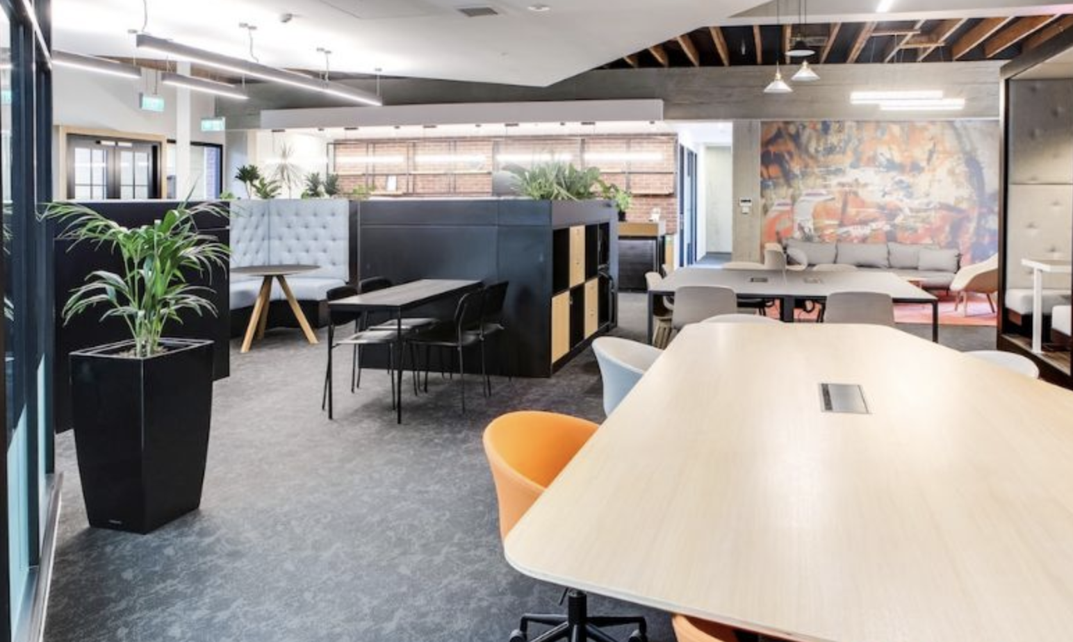 4 Person Coworking Desk