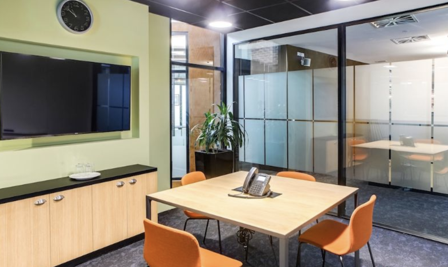 1 Person Coworking Desk