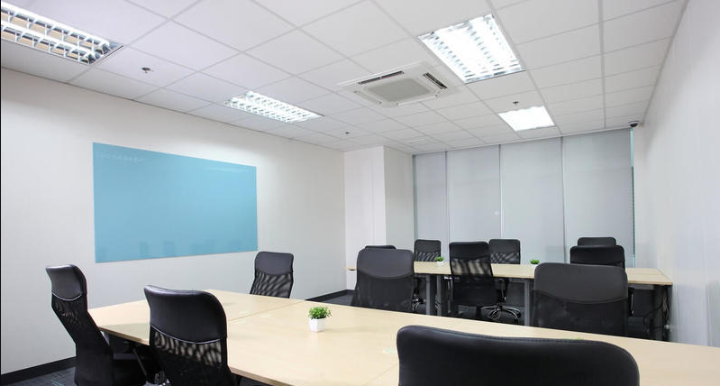 1 Person Coworking Desk