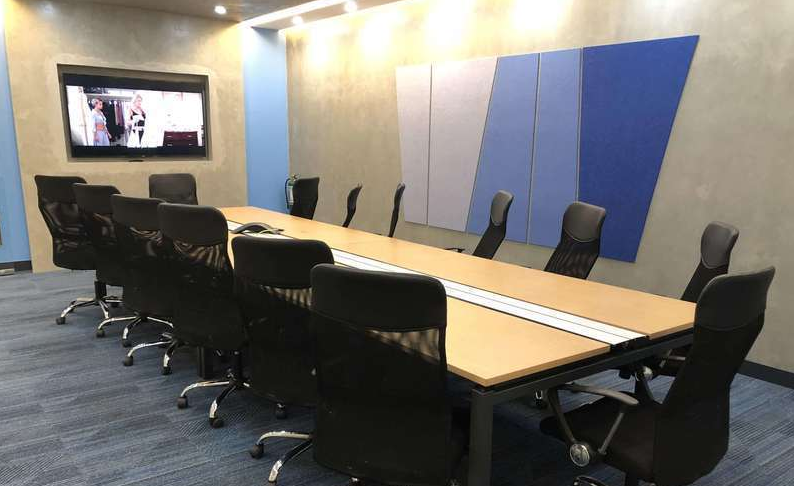 95 Person Private Office