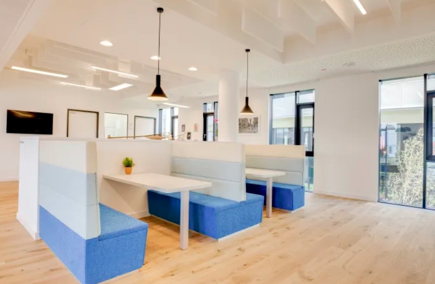 1 Person Private Office