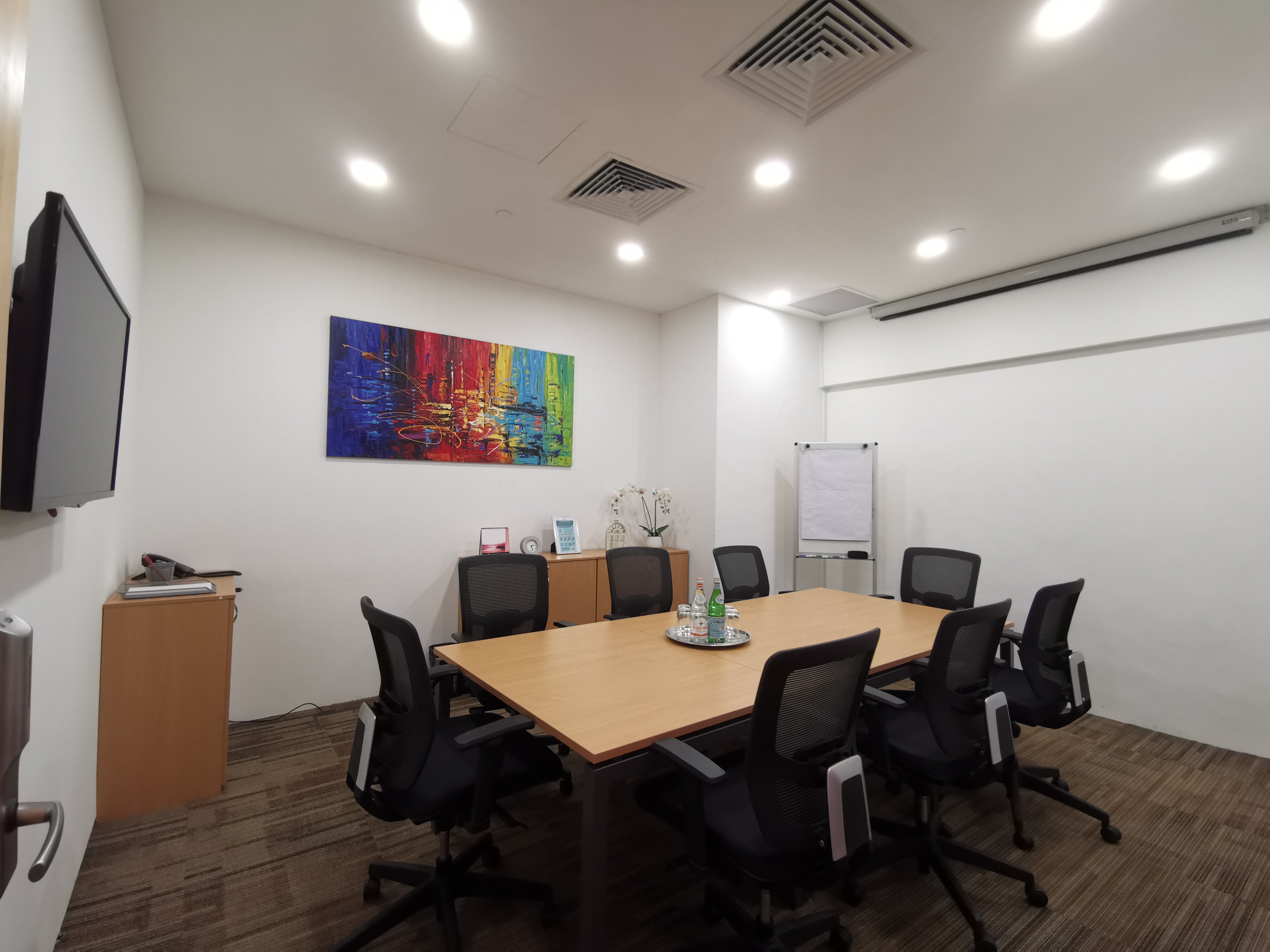 4 Person Private Office