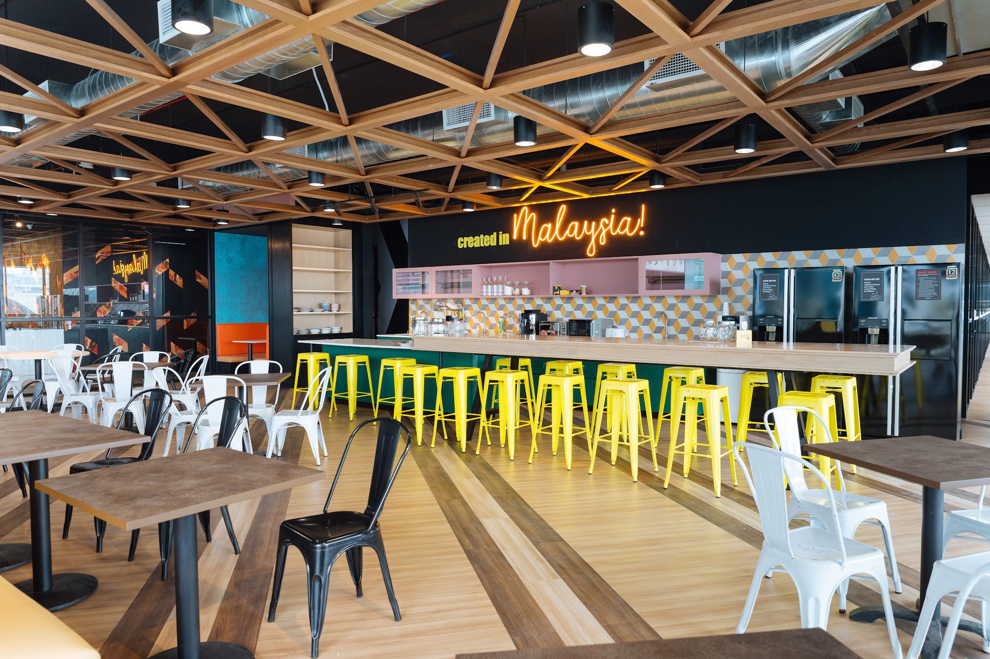 100 Person Private Office