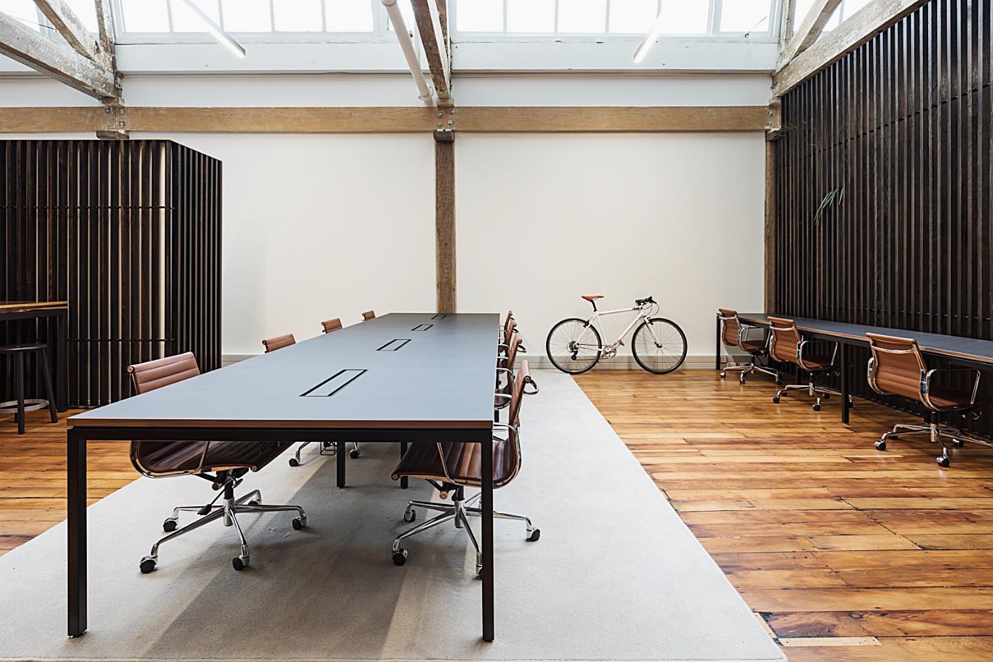 5 Person Coworking Desk